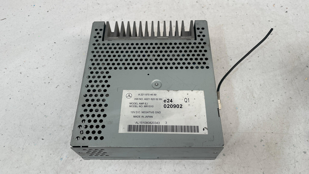 A2218704689 MERCEDES W221 AMPLIFIER SOUND SYSTEM RADIO