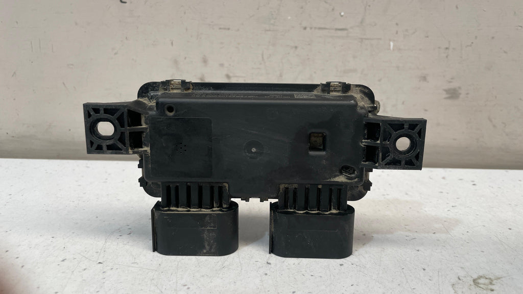 A0009008214 MERCEDES A CLASS W177 FUEL PUMP CONTROL MODULE