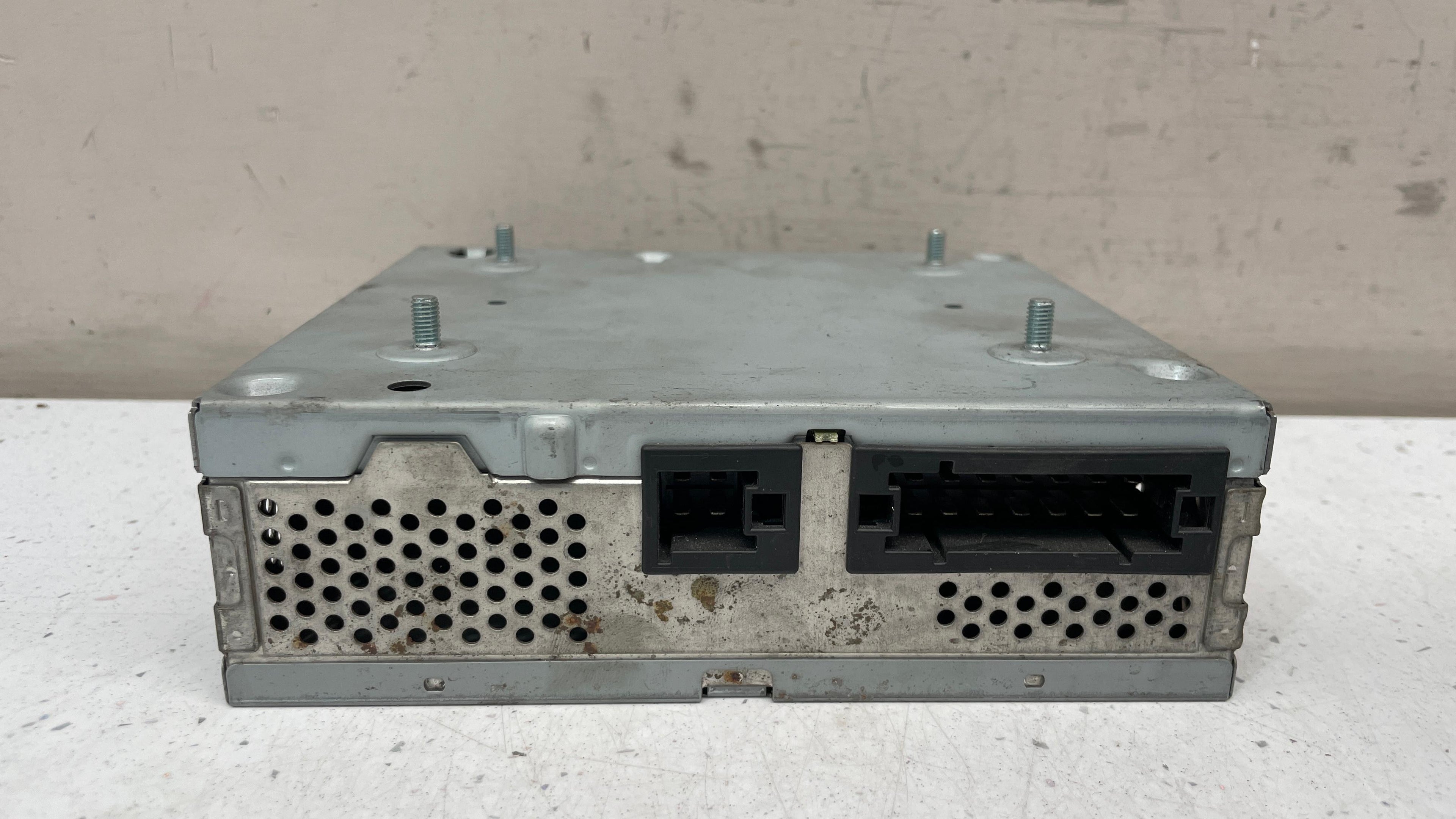 A2118706689 MERCEDES W211 AMPLIFIER SOUND SYSTEM