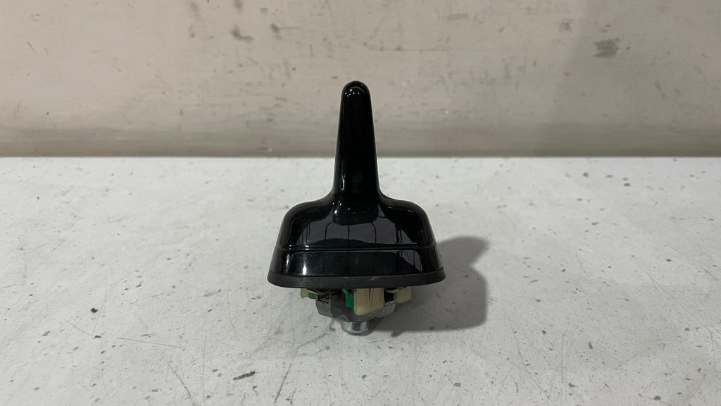 4G0035503J AUDI A4 ROOF SHARK FIN MOUNT ANTENNA