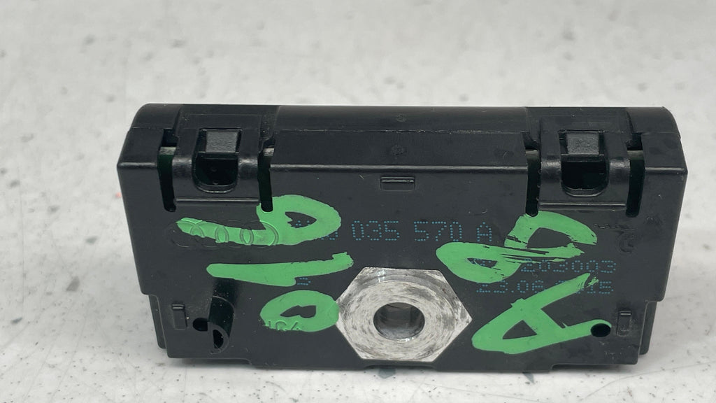 4H0035570A AUDI A8 DISTURBANCE SUPPRESSION FILTER UNIT