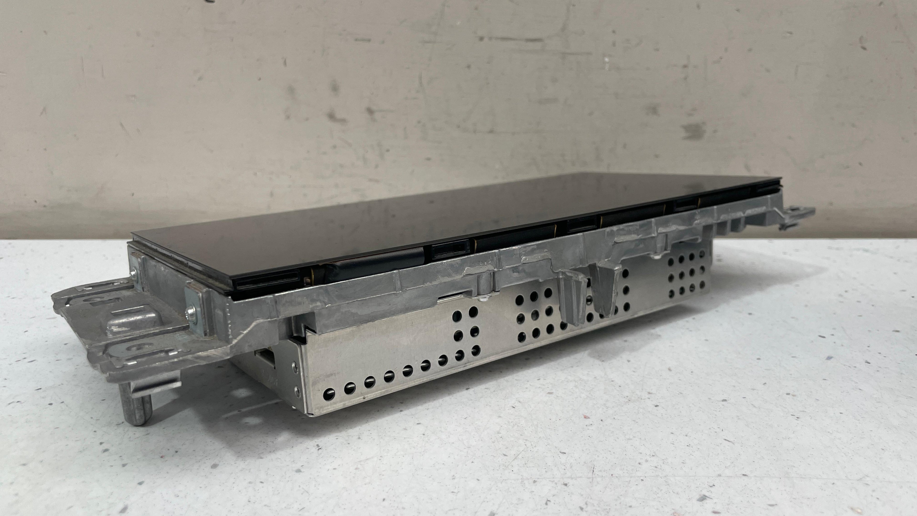 83A919605C AUDI Q3 NAVIGATION DISPLAY SCREEN UNIT