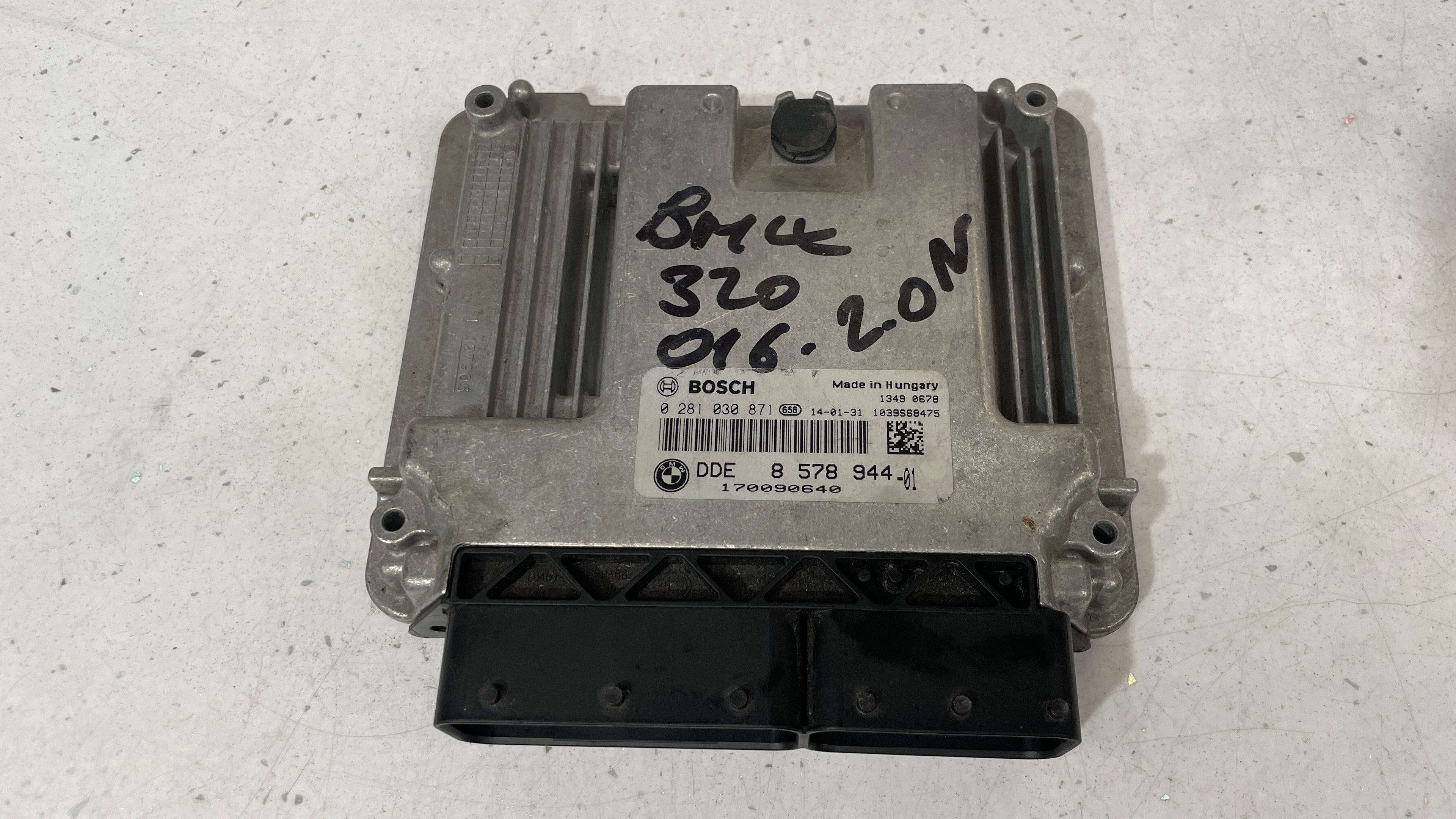 8578944-01 BMW SERIES 3 ENGINE CONTROL UNIT ECU