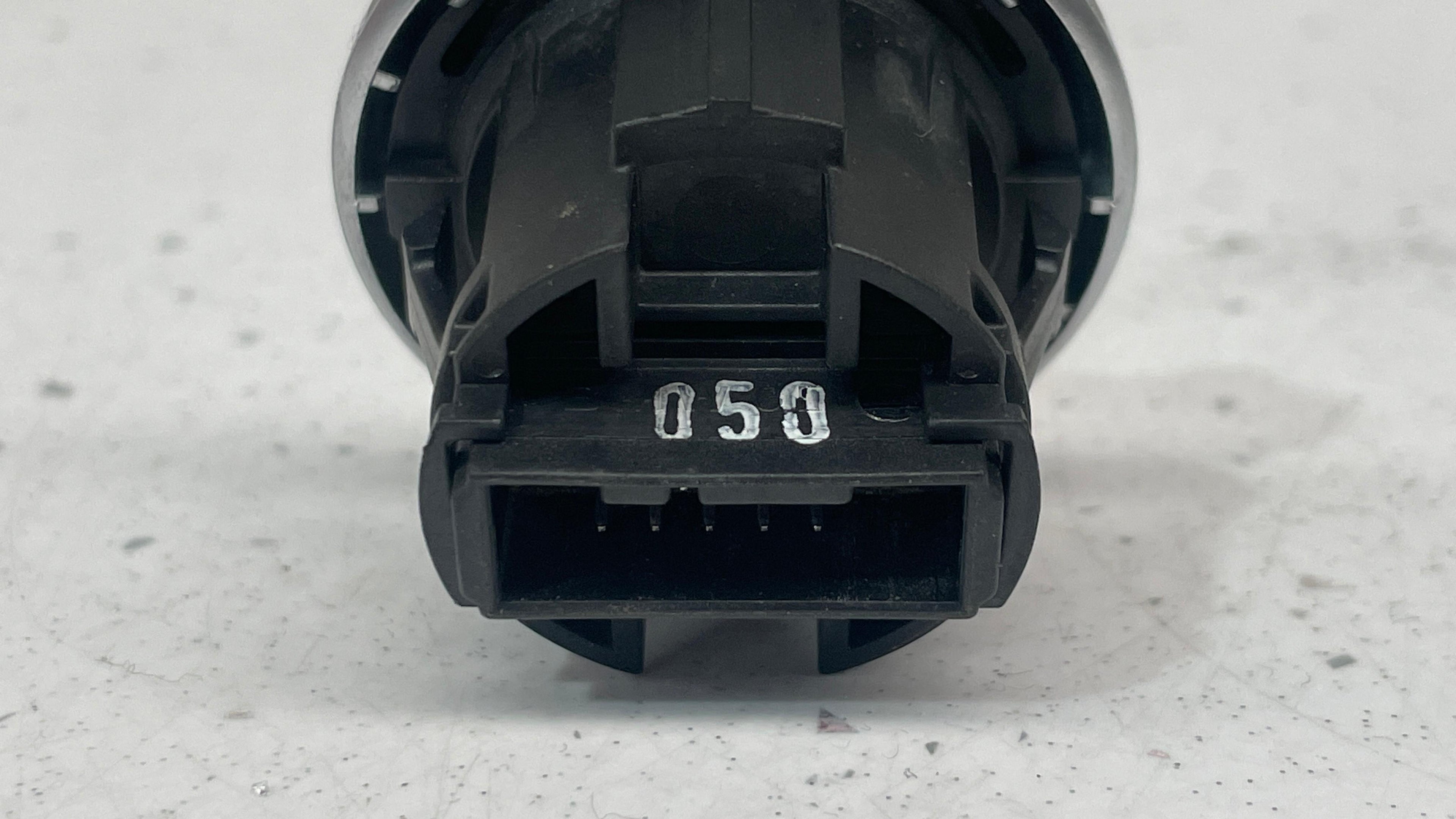 6949499-07 BMW SERIES 1 START STOP SWITCH