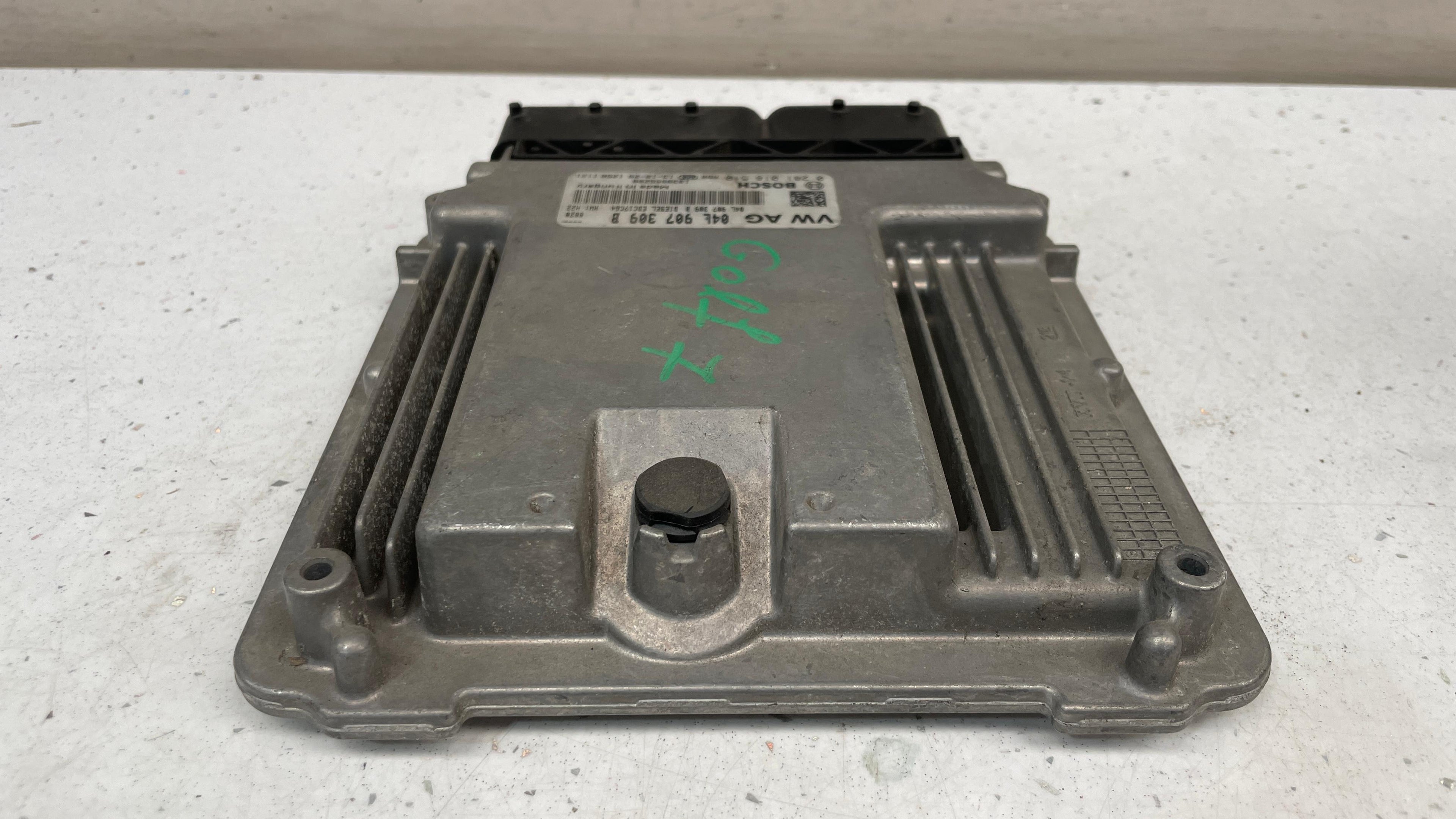 04L906021AL  AUDI A3 ENGINE CONTROL UNIT ECU