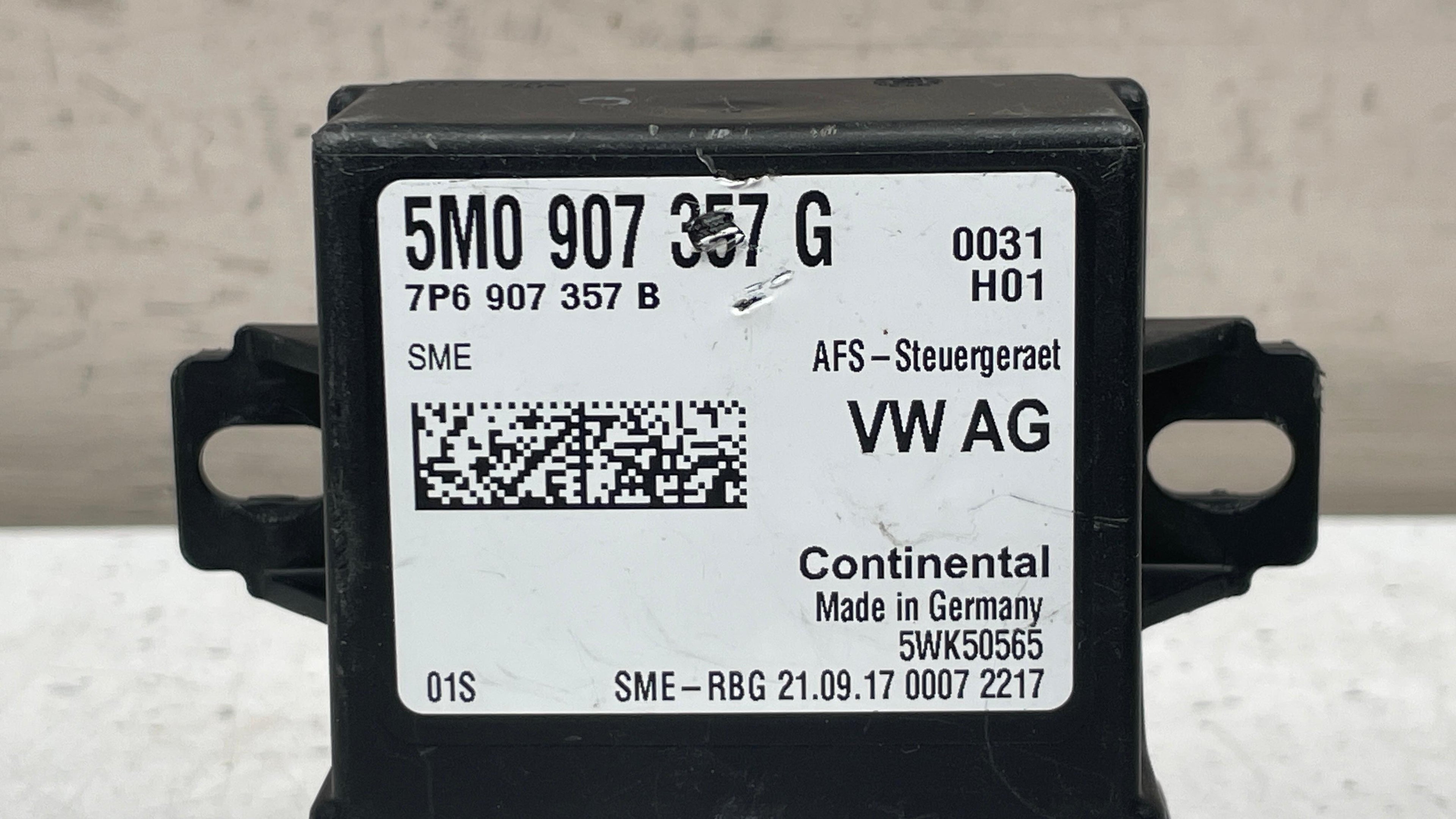 5M0907357G  VOLKSWAGEN PASSAT CORNERING LIGHT CONTROL