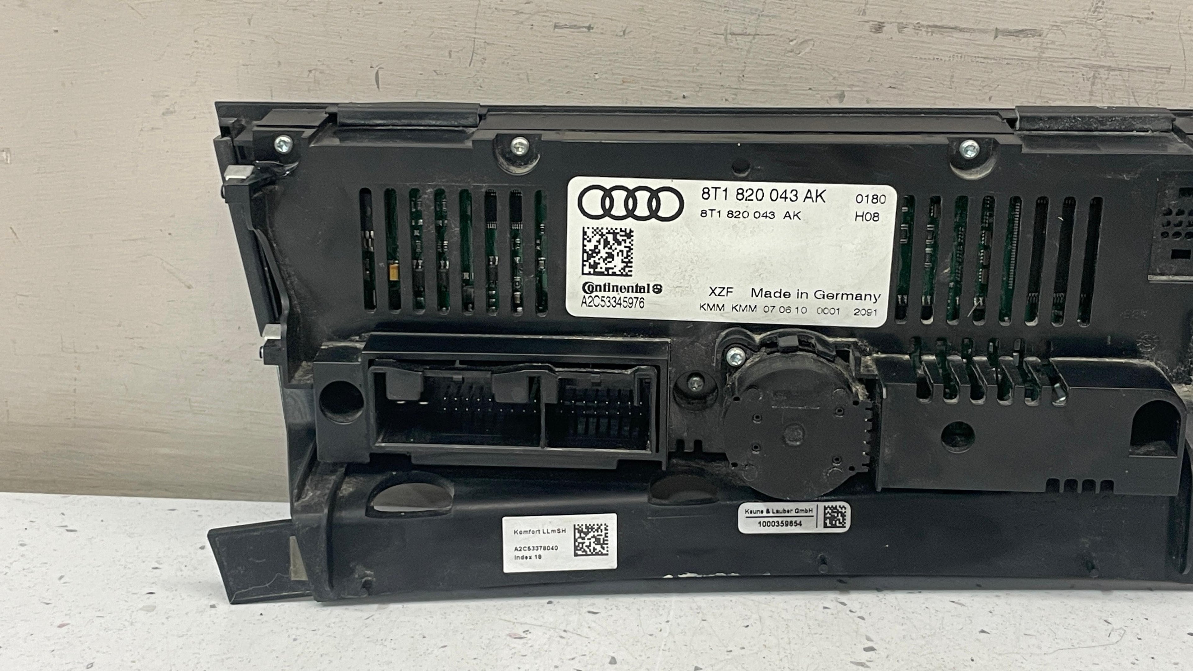 8T1820043AK AUDI Q5 AC CLIMATE CONTROL PANEL