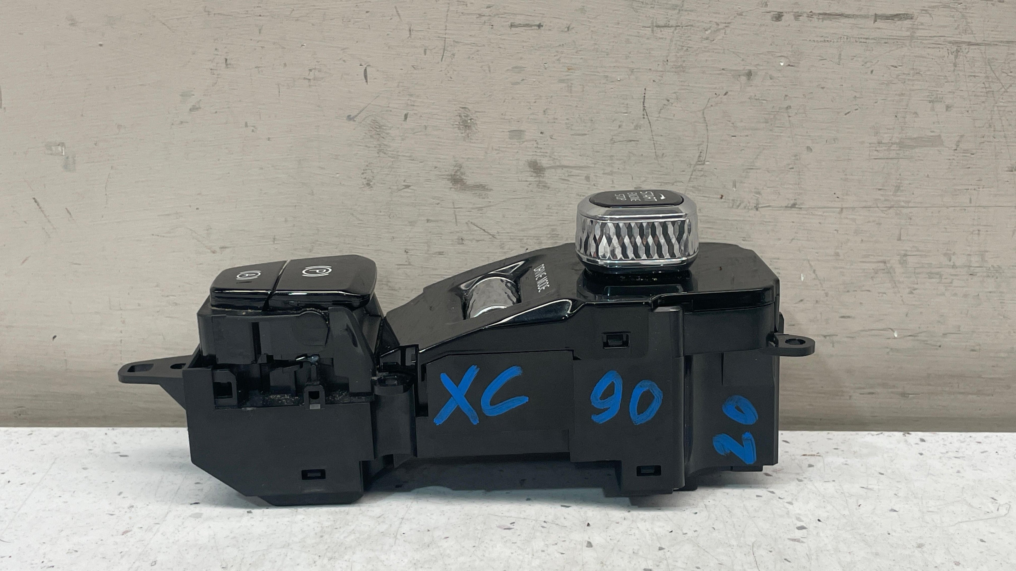P31443818  VOLVO XC60 START STOP BUTTON DRIVE MODE PARKING SWITCH