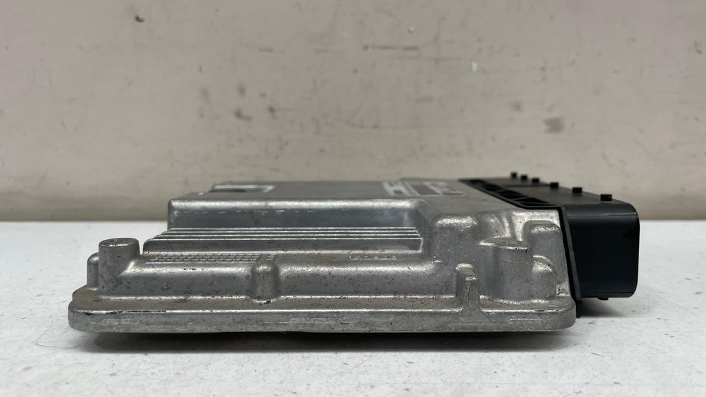 8517874-01 BMW 320 ENGINE CONTROL UNIT ECU