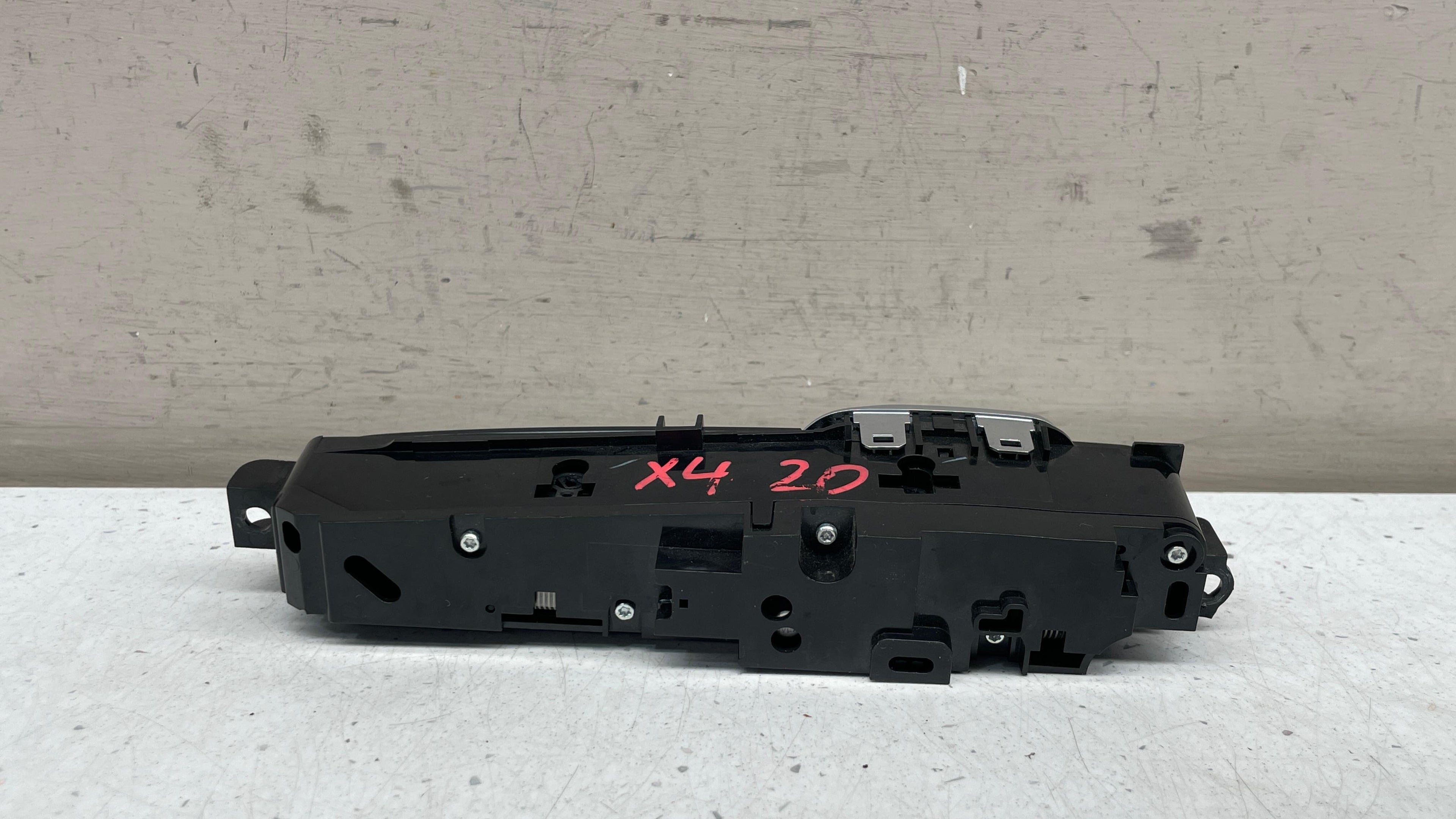 6993936-02  BMW CENTER CONSOLE BUTTONS SWITCH