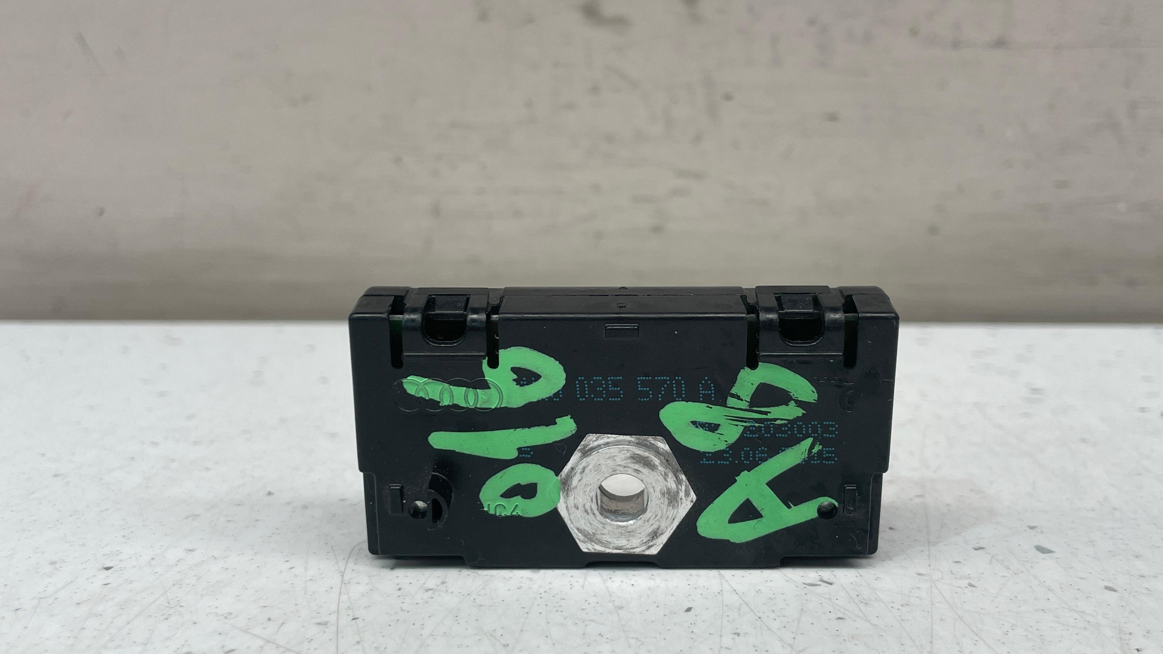 4H0035570A AUDI A8 DISTURBANCE SUPPRESSION FILTER UNIT