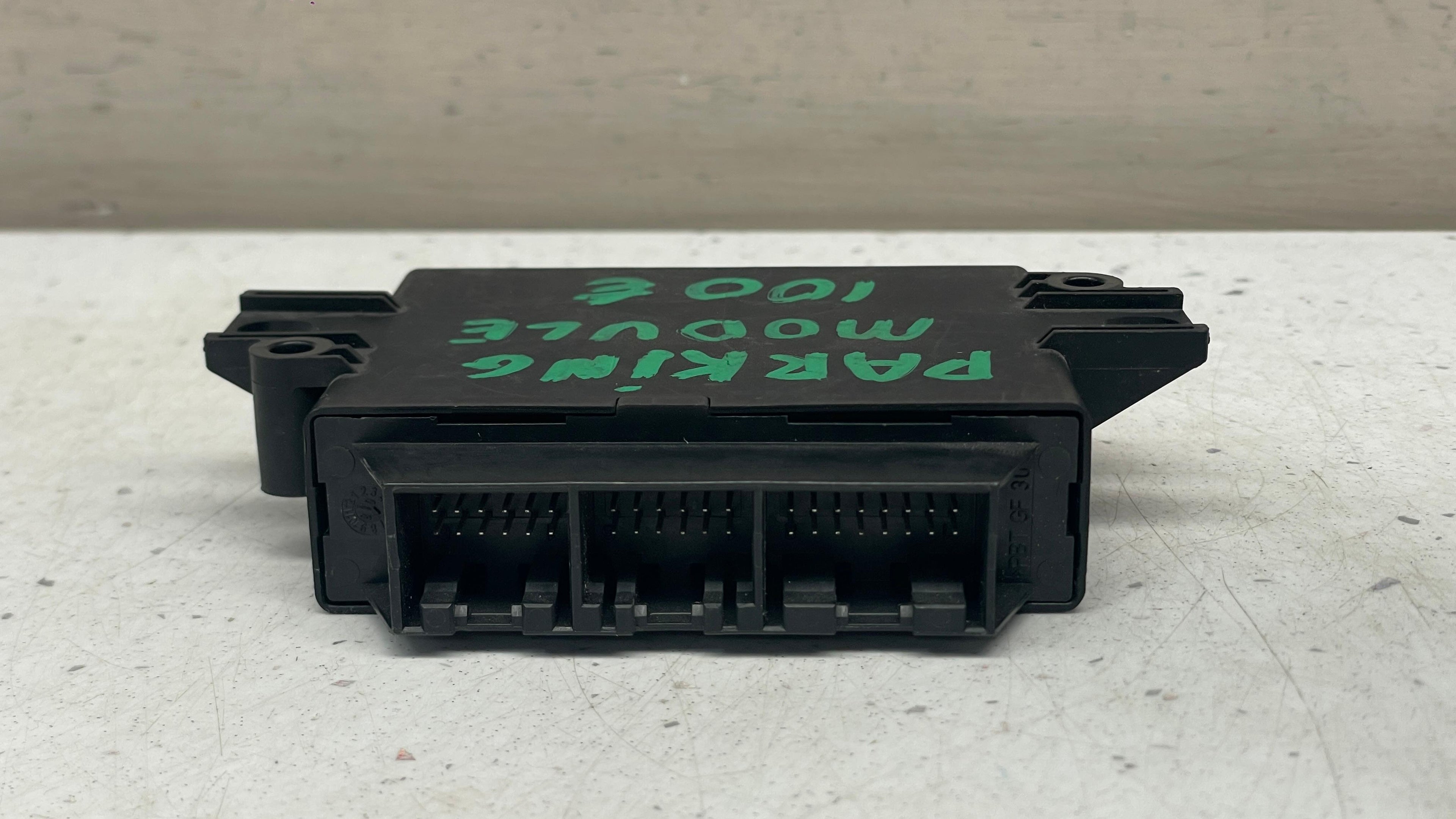 8K0919475D AUDI A5 PARKING CONTROL UNIT PDC