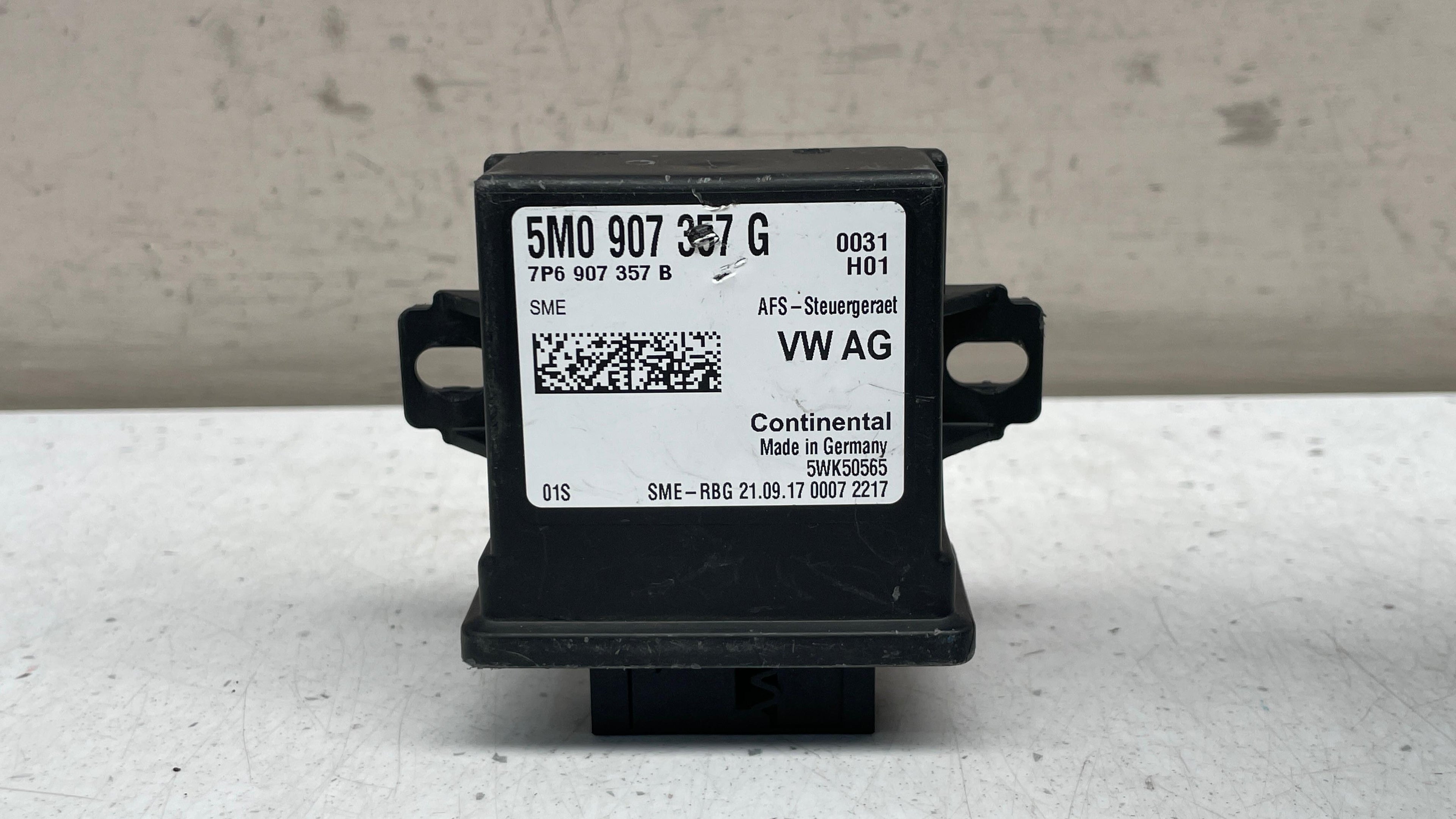 5M0907357G  VOLKSWAGEN PASSAT CORNERING LIGHT CONTROL