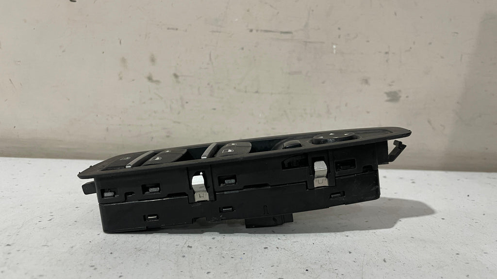 9208110-03 BMW SERIES 1 POWER WINDOW SWITCH