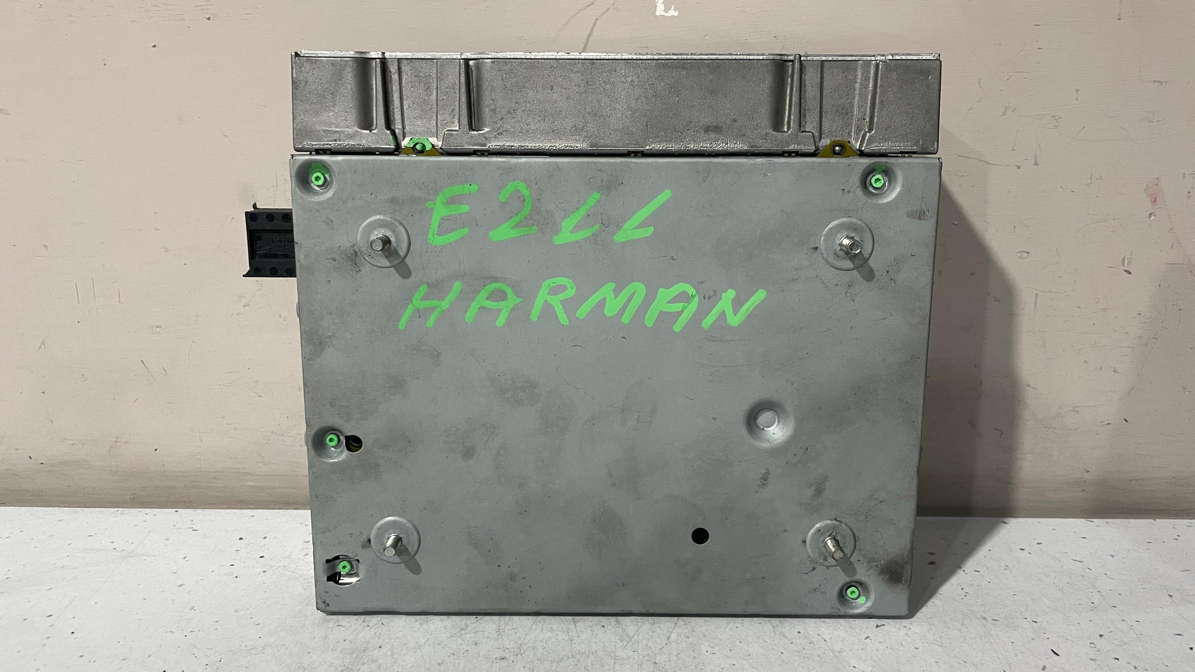 A2118706989 MERCEDES W211 AMPLIFIER AMP BECKER AUDIO SYSTEM
