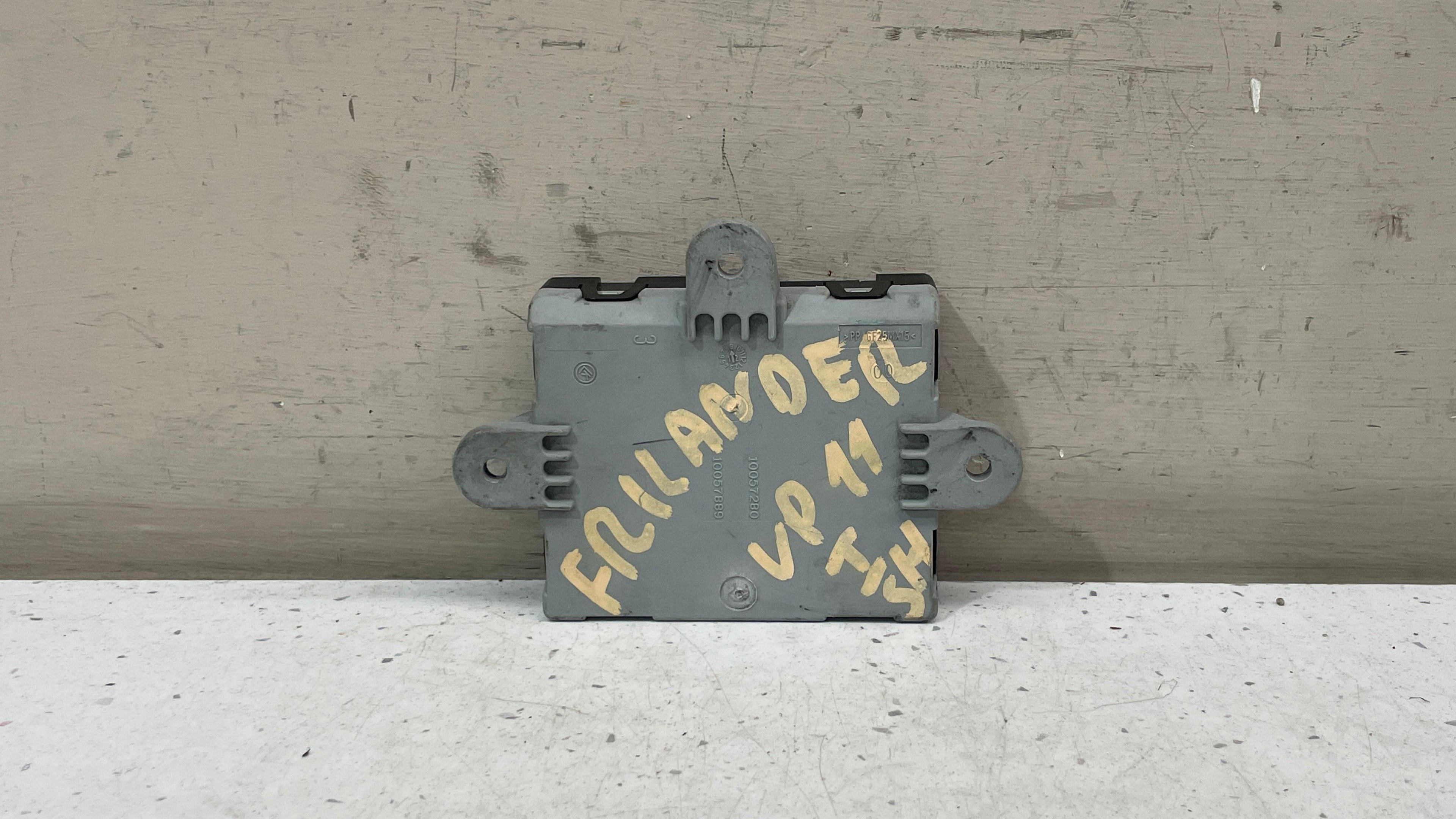 BJ3214D617AC LAND ROVER FREELANDER RIGHT FRONT DOOR MODULE ECU