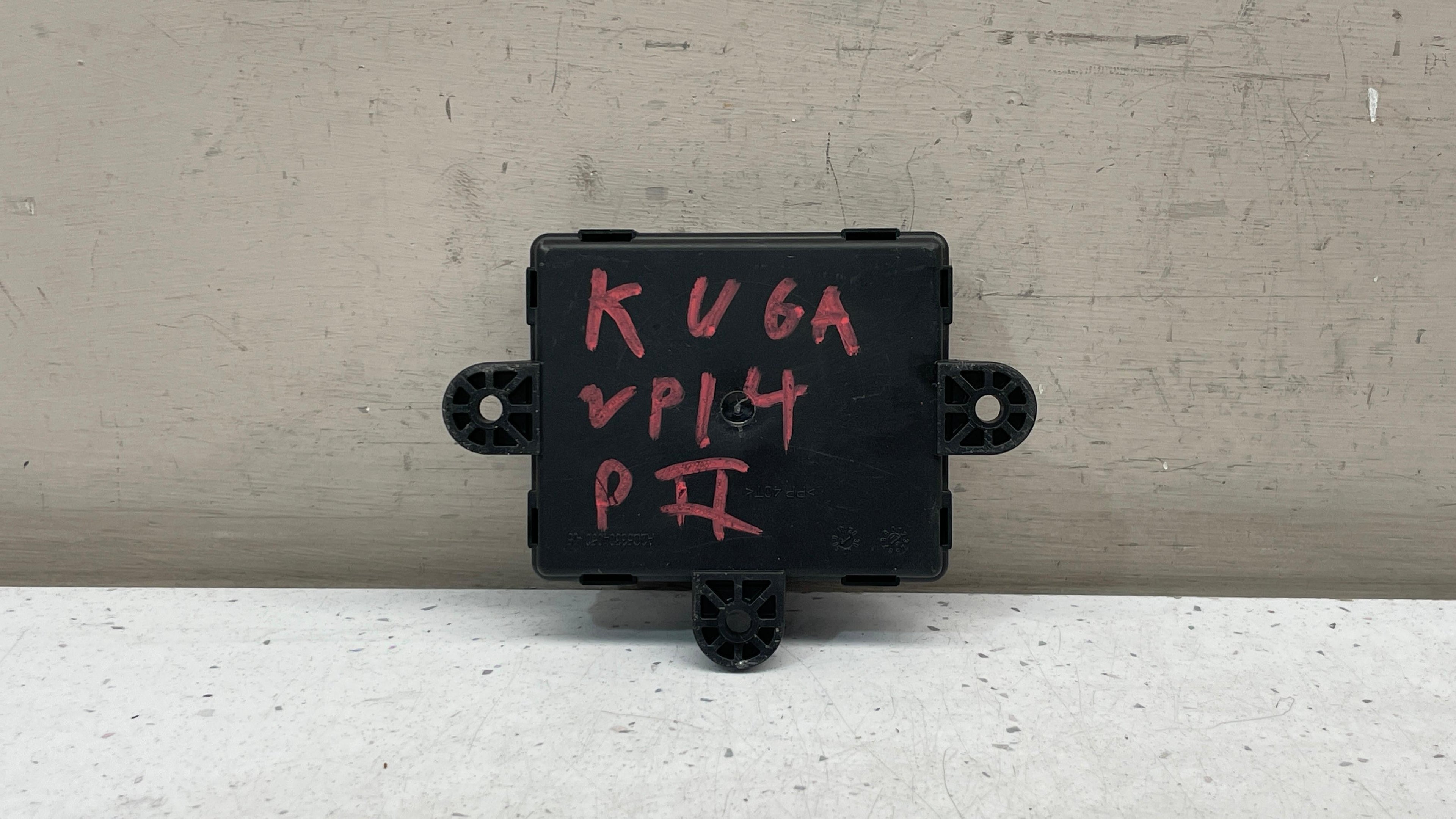 CV6T-14B532-DA FORD KUGA DRIVERS REAR DOOR CONTROL MODULE