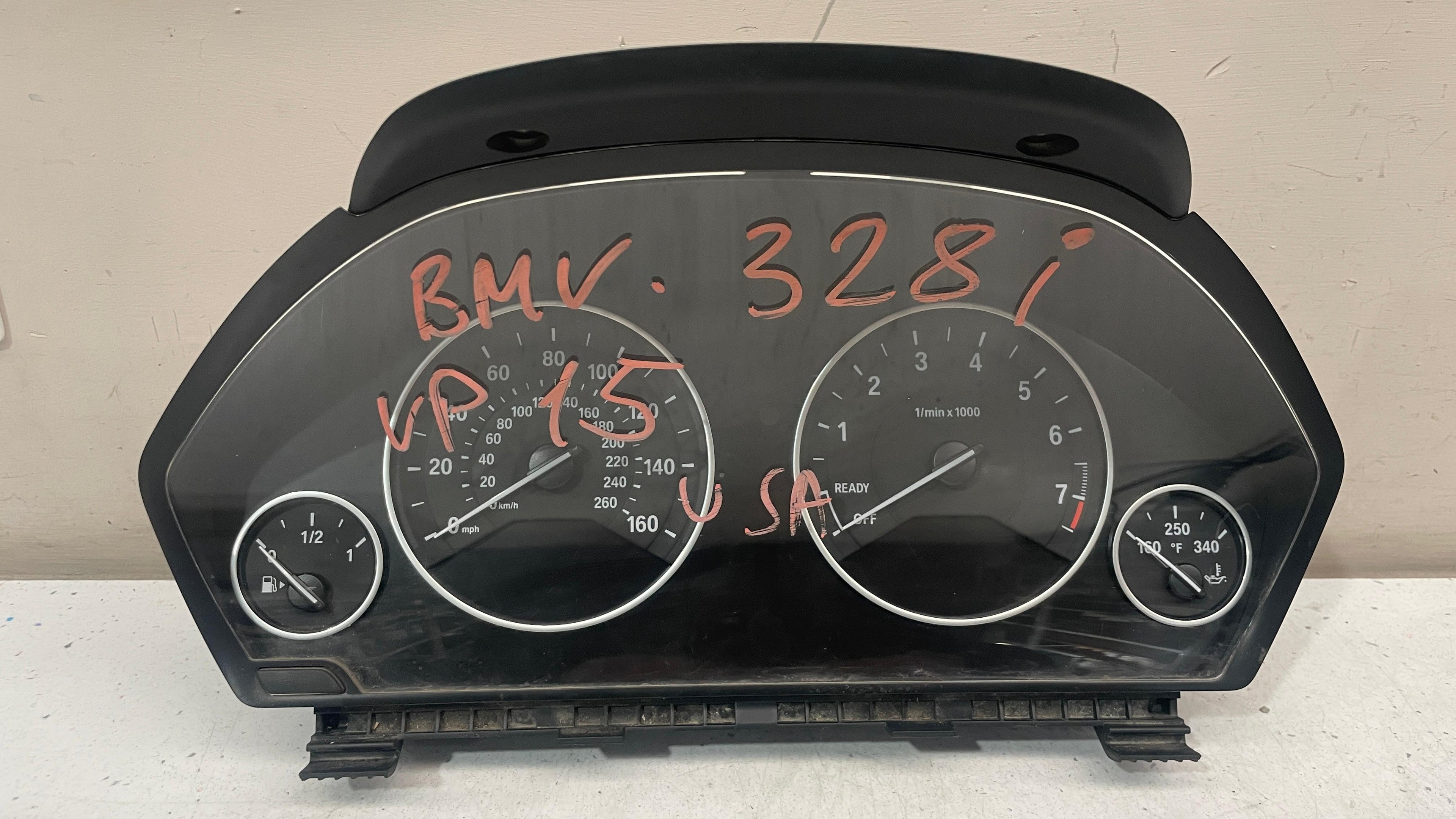9325214-01   BMW SERIES 3 SPEEDOMETER INSTRUMENT CLUSTER PANEL