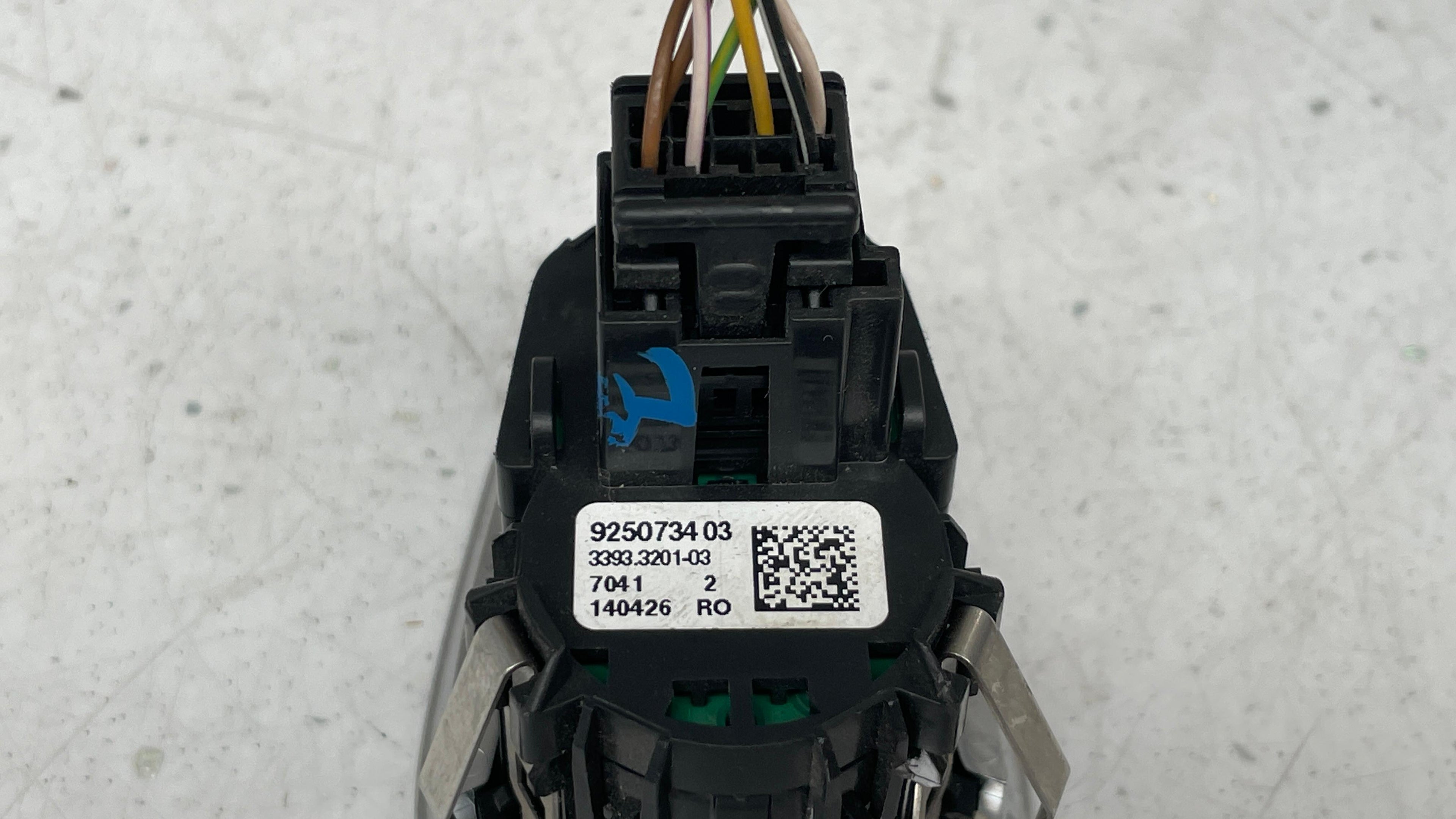 925073403 BMW SERIES 3 ENGINE START STOP BUTTON