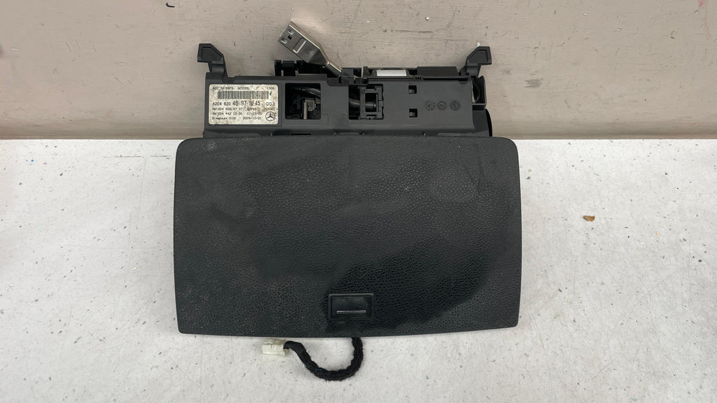A2048204697 MERCEDES W204 DASHBOARD SCREEN DISPLAY MONITOR