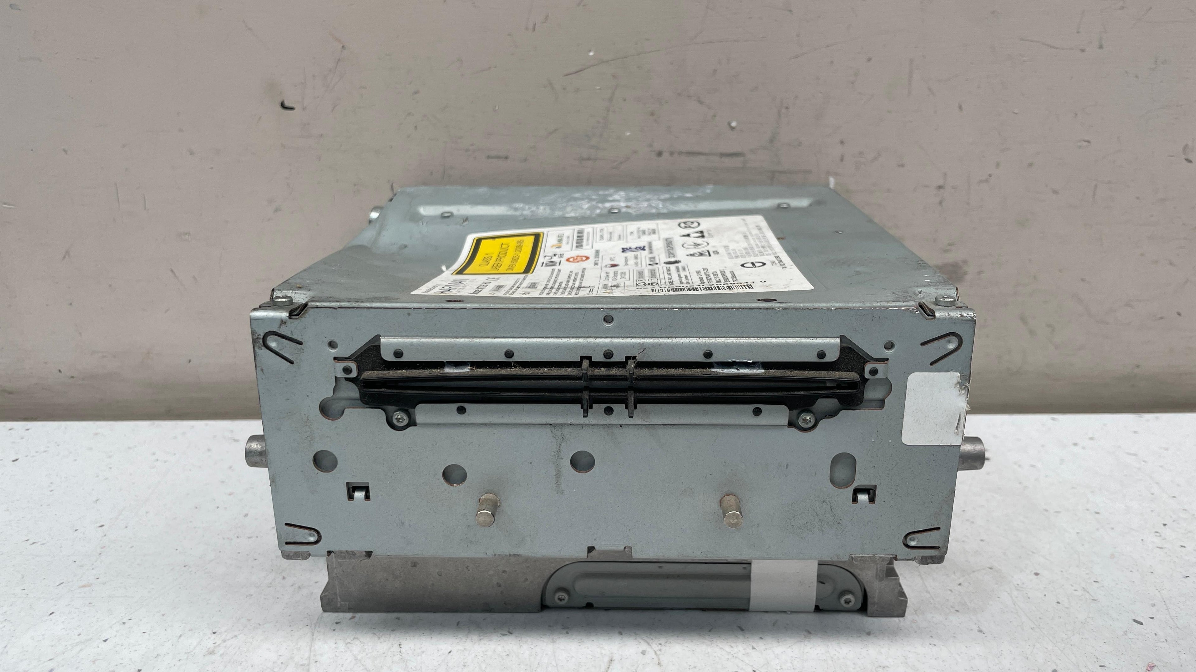 A2059008317 MERCEDES W205 RADIO COMMAND HEAD UNIT