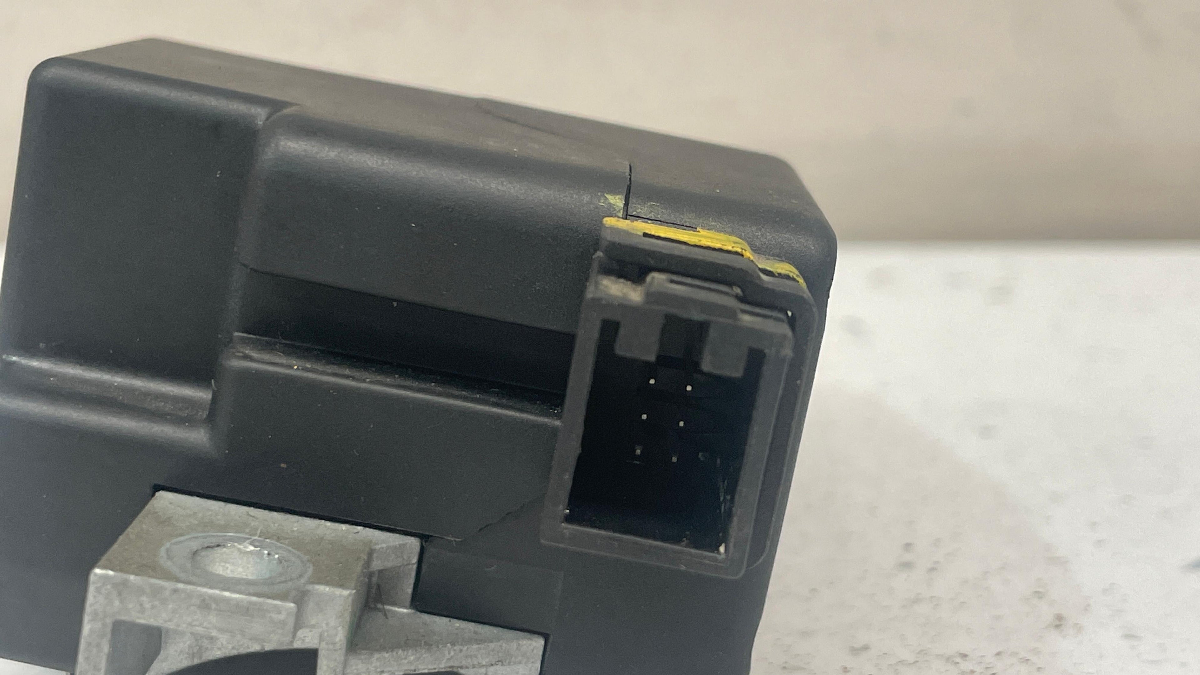 4H0905852B AUDI A6 IGNITION IMMOBILIZIER MODULE