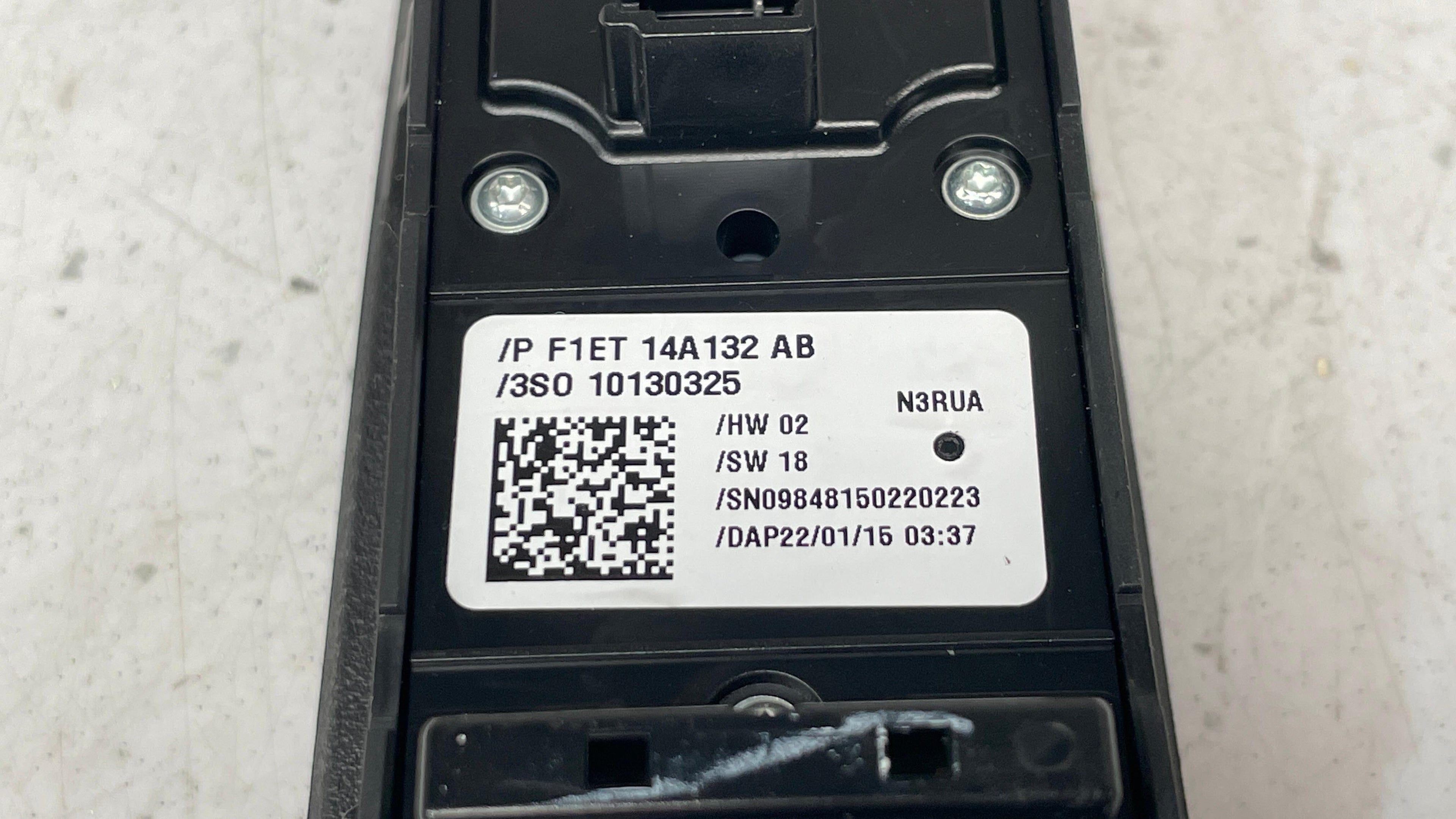 F1ET14A132AB FORD FOCUS WINDOW SWITCH LEFT CONTROL