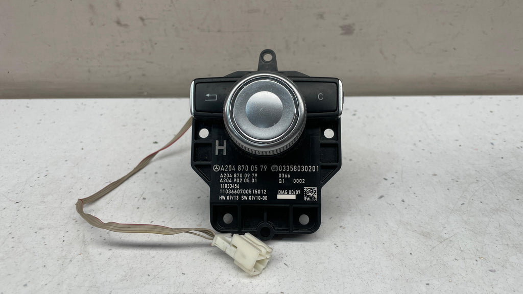 A2048700579 MERCEDES W204 COMAND NAVI CONTROLLER