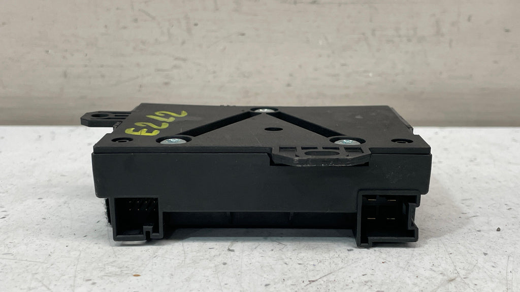 A2129001900 MERCEDES W212 FUEL POMP CONTROL MODULE