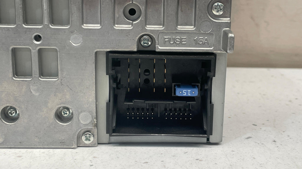 8R1035186Q AUDI A5 RADIO RECEIVER UNIT CD PLAYER