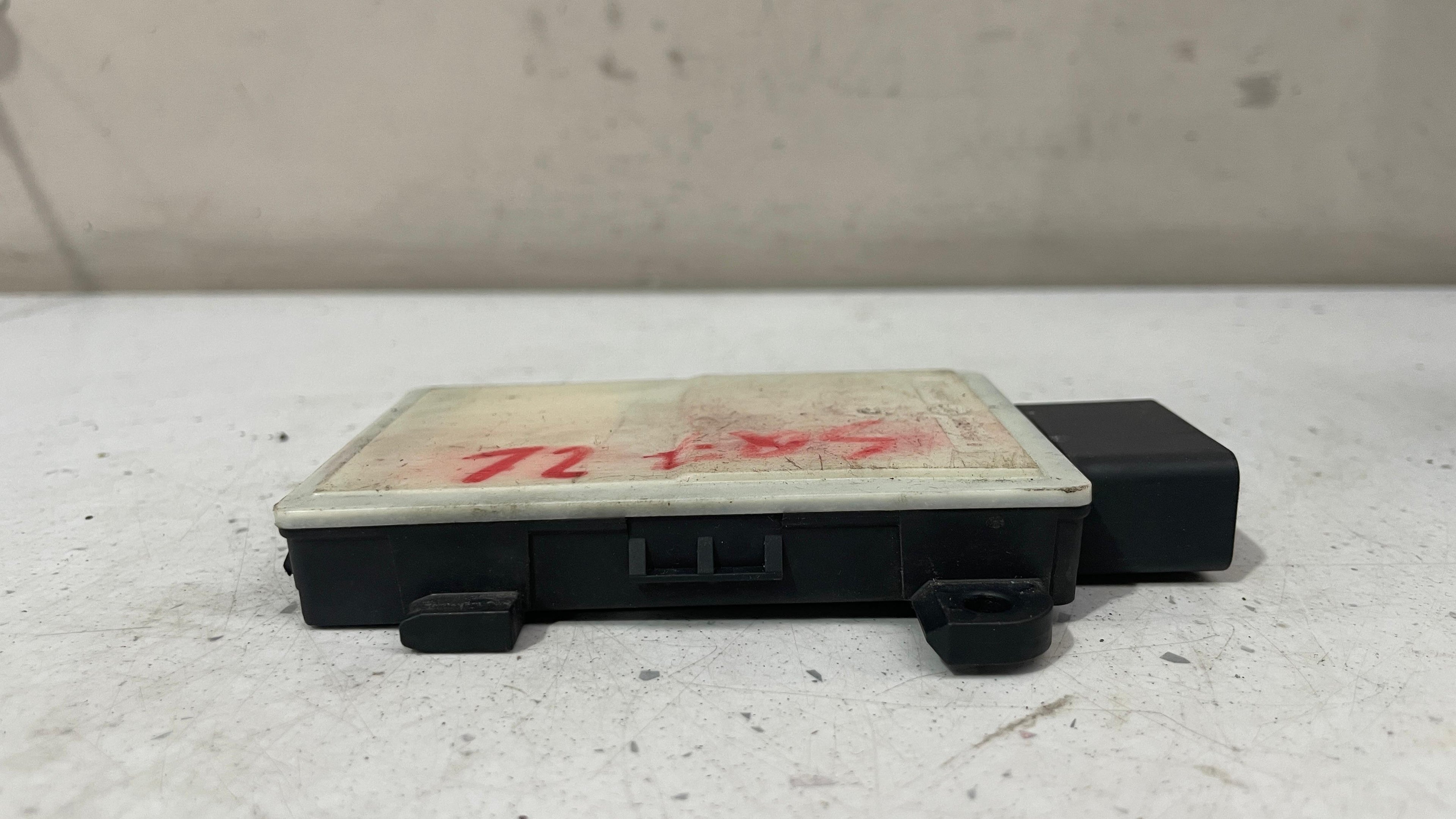 4N0907566AL PORSCHE CAYENNE REAR BLIND SPOT RADAR SENSOR