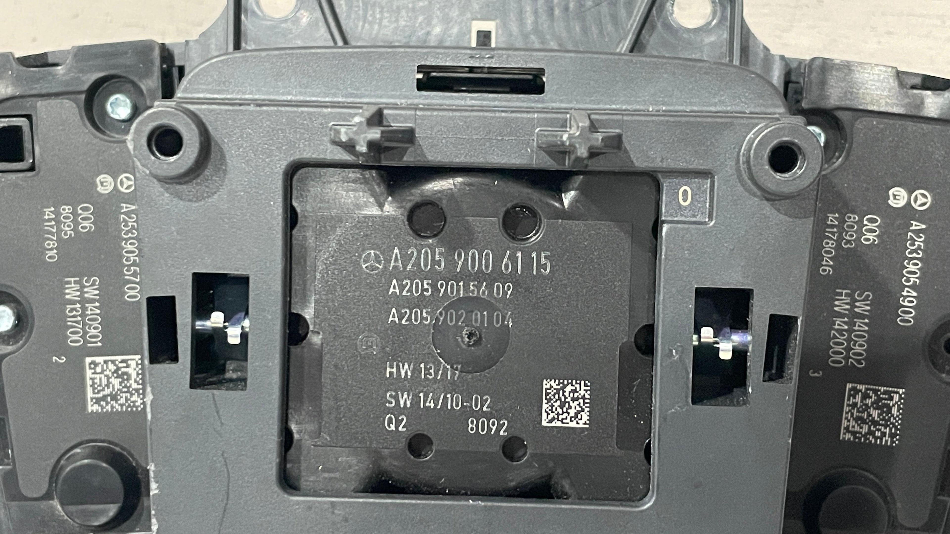 A2059006115 MERCEDES GLC CONTROL PANEL CONTROLLER