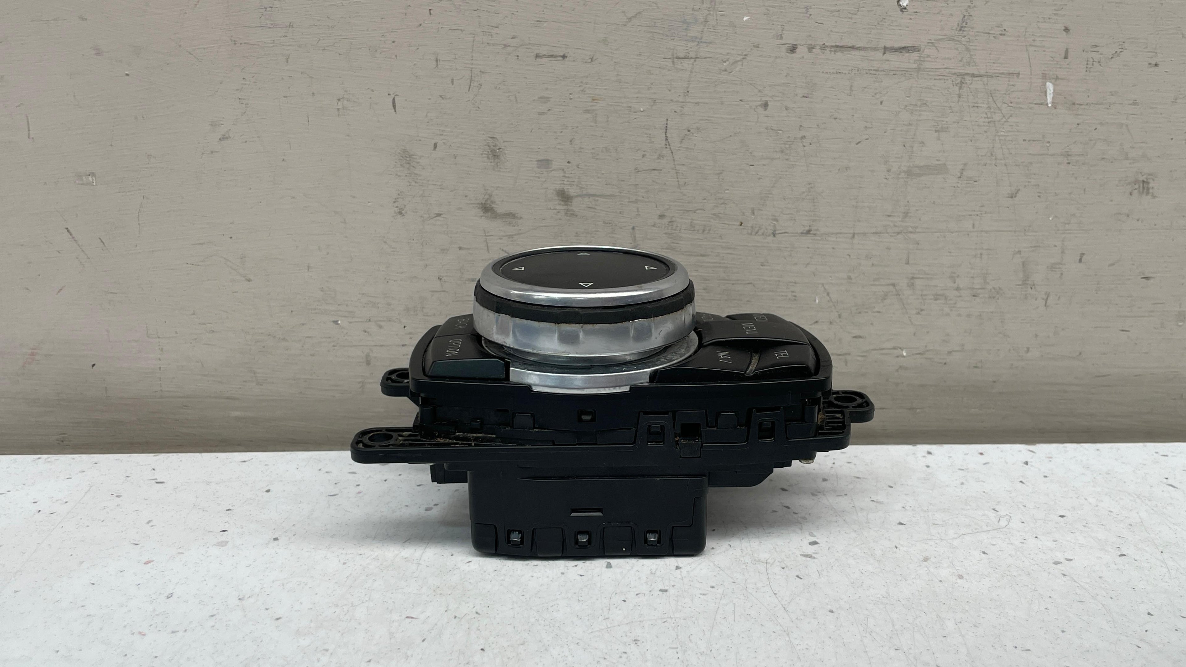 9350723-02 BMW X3  MULTIMEDIA CONTROLLER SWITCH