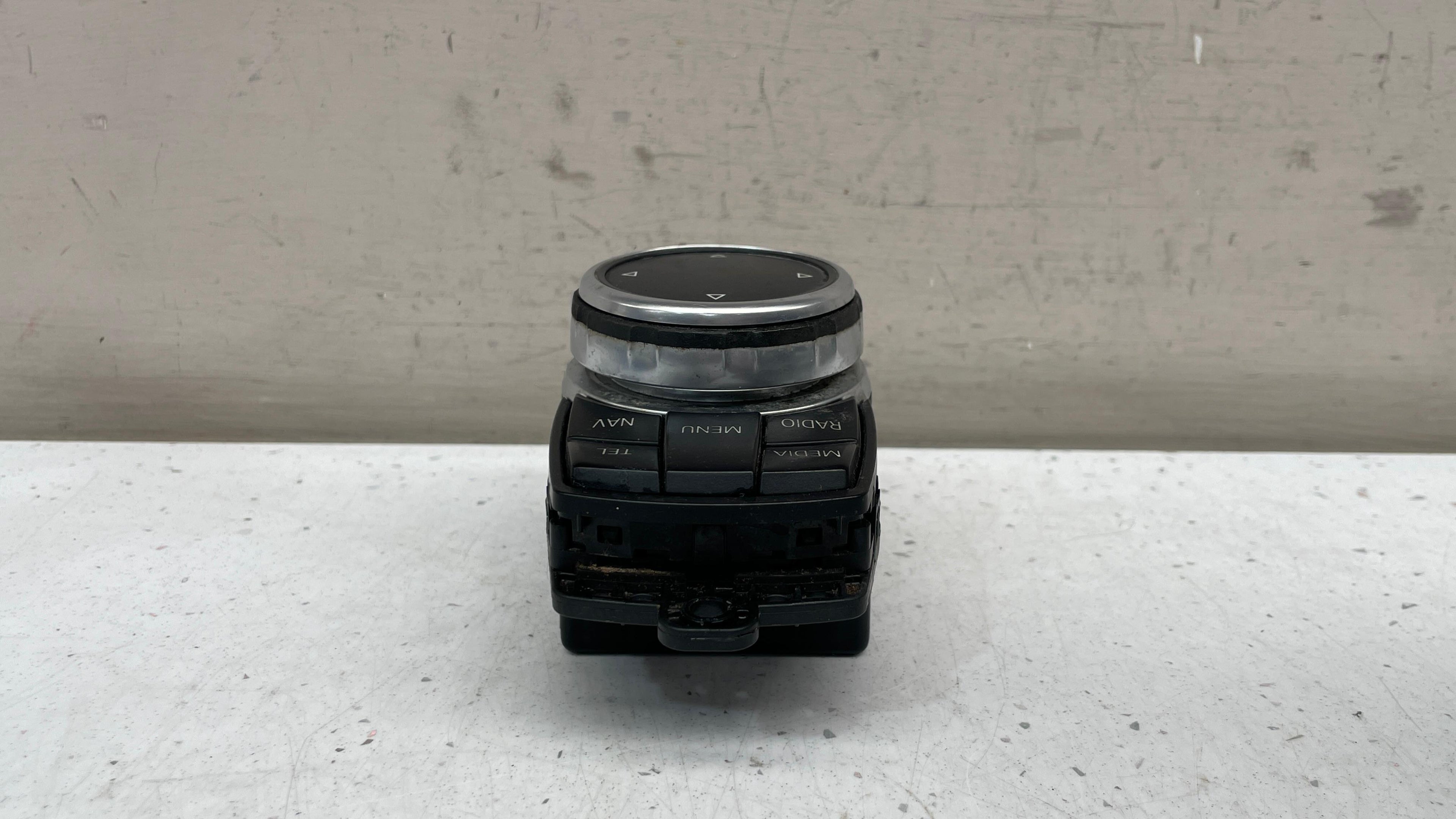 9350723-02 BMW X3  MULTIMEDIA CONTROLLER SWITCH