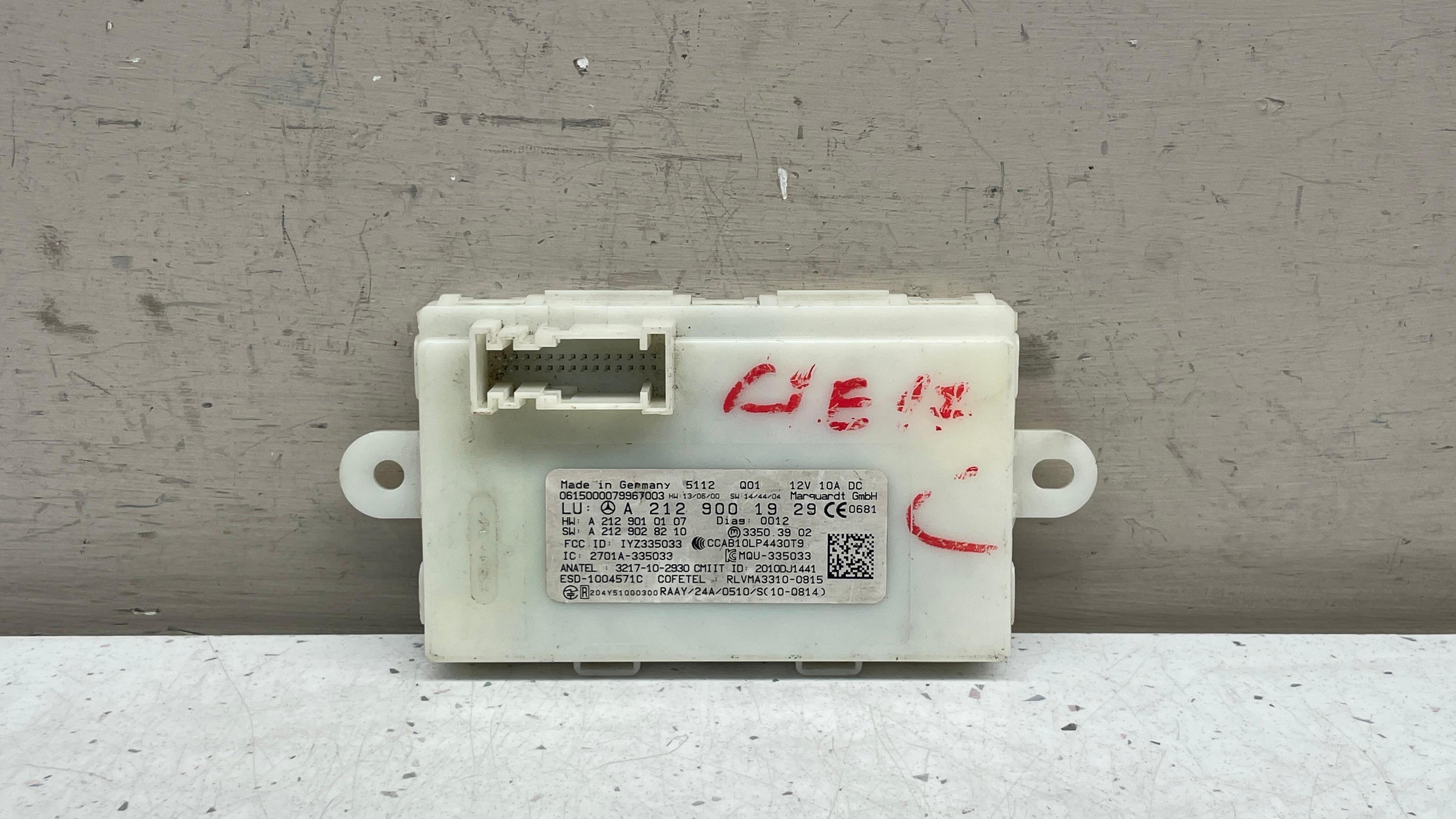 2013 - 2016 MERCEDES E400 KEYLESS IGNITION CONTROL MODULE A2129001929 OEM