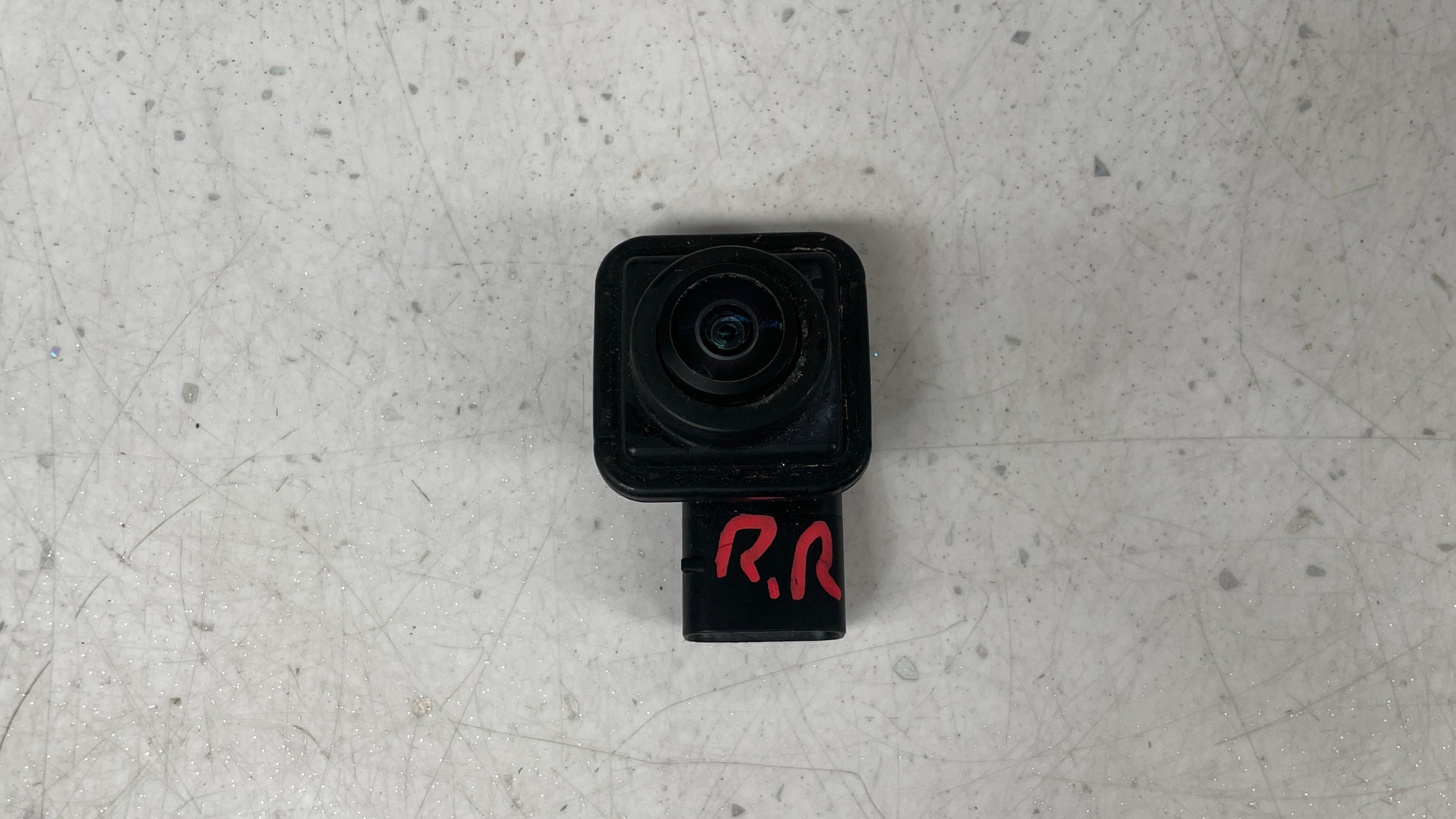 DK52-19G490-AD  LAND ROVER REAR VIEW BACKUP CAMERA