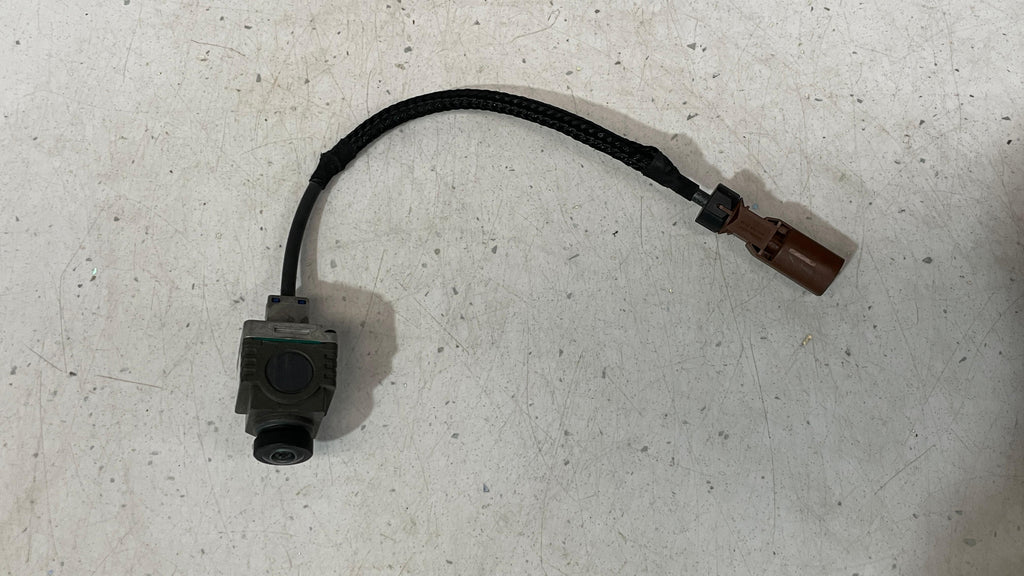 A0009056206 MERCEDES REAR VIEW BACKUP PARKING CAMERA