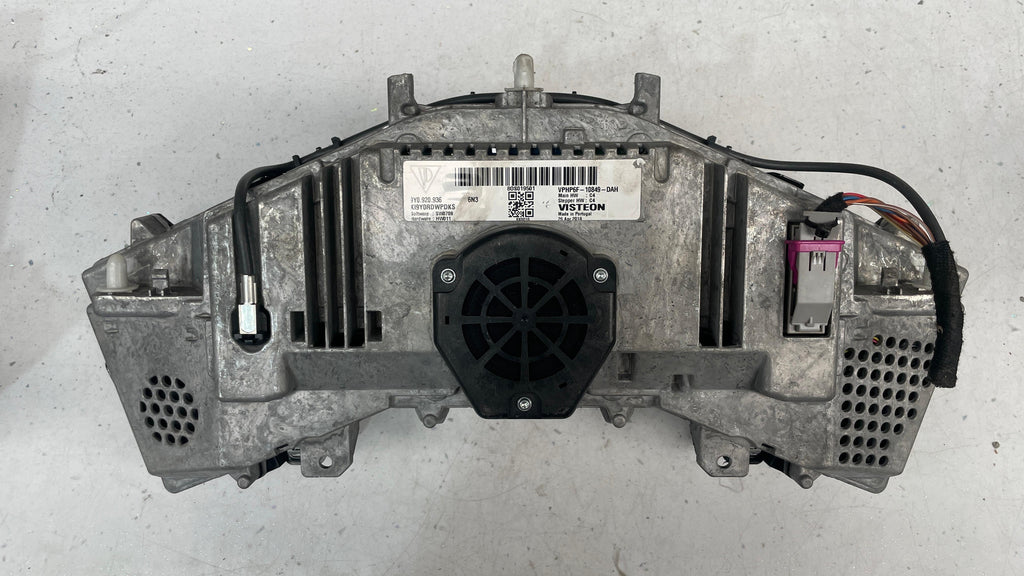 9Y0920936 PORSCHE CAYENNE SPEEDOMETER INSTRUMENT CLUSTER PANEL