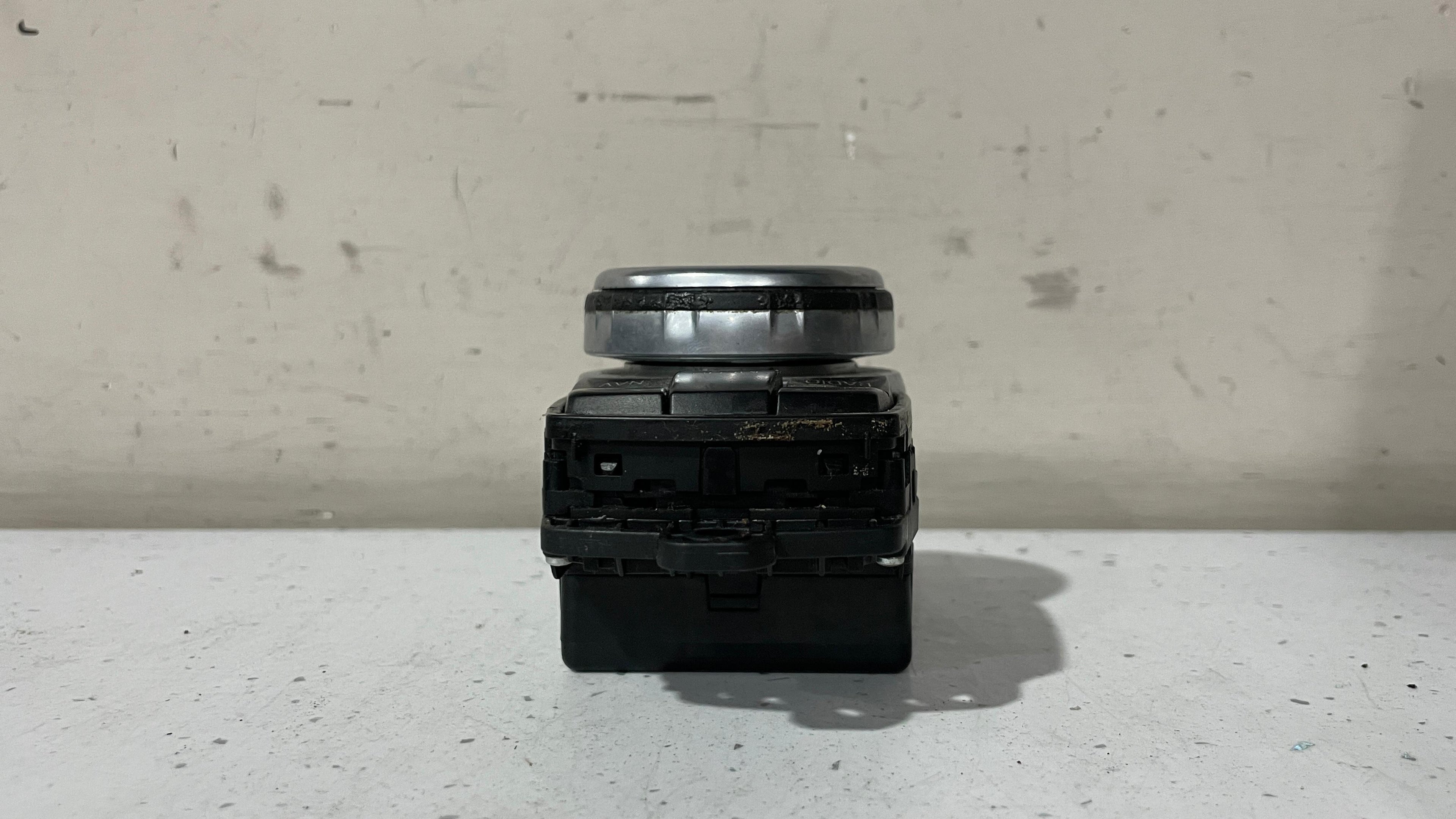 9320288-02 BMW MEDIA SWITCH MOUSE NAVI CONTROLLER