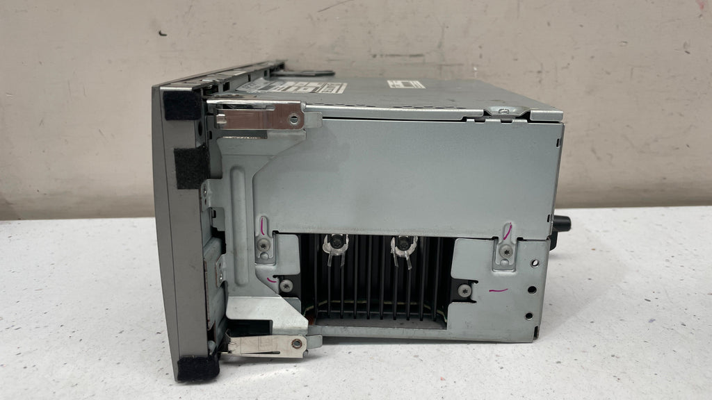 8V4T-18C939-LD FORD KUGA CD RADIO HEAD UNIT