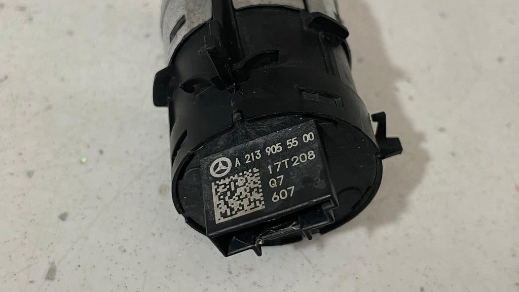 A2139055500 MERCEDES W213 START STOP ENGINE BUTTON SWITCH