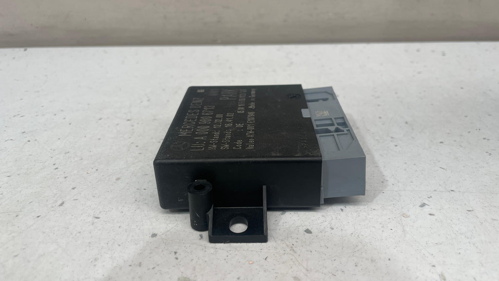 A0009006713  MERCEDES PARKING DISTANCE SENSOR CONTROL UNIT