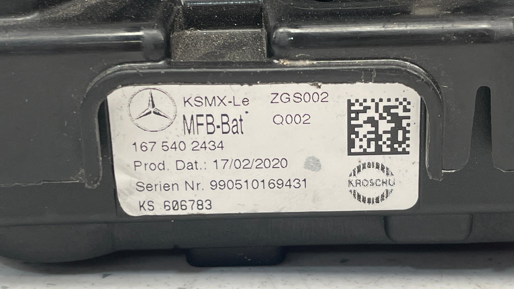 1675402434 MERCEDES W167  GENUINE FUSE BOX