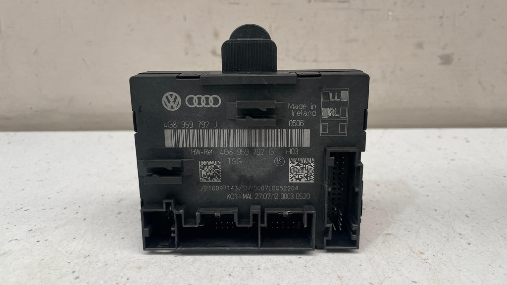 4G8959792J AUDI A7 FRONT RIGHT DOOR WINDOW CONTROL