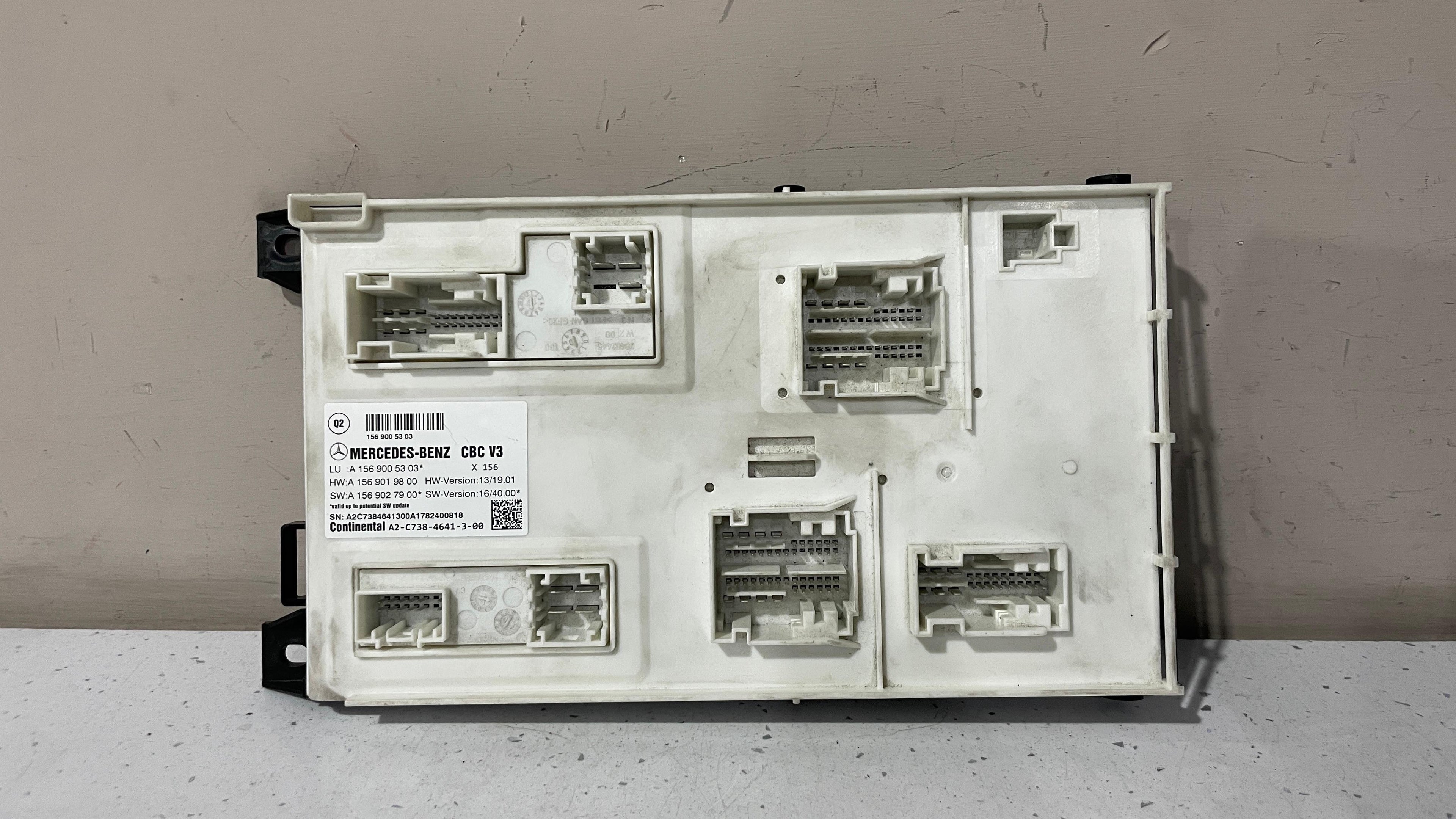 A1569005303 MERCEDES GLA BODY CONTROL MODULE UNIT