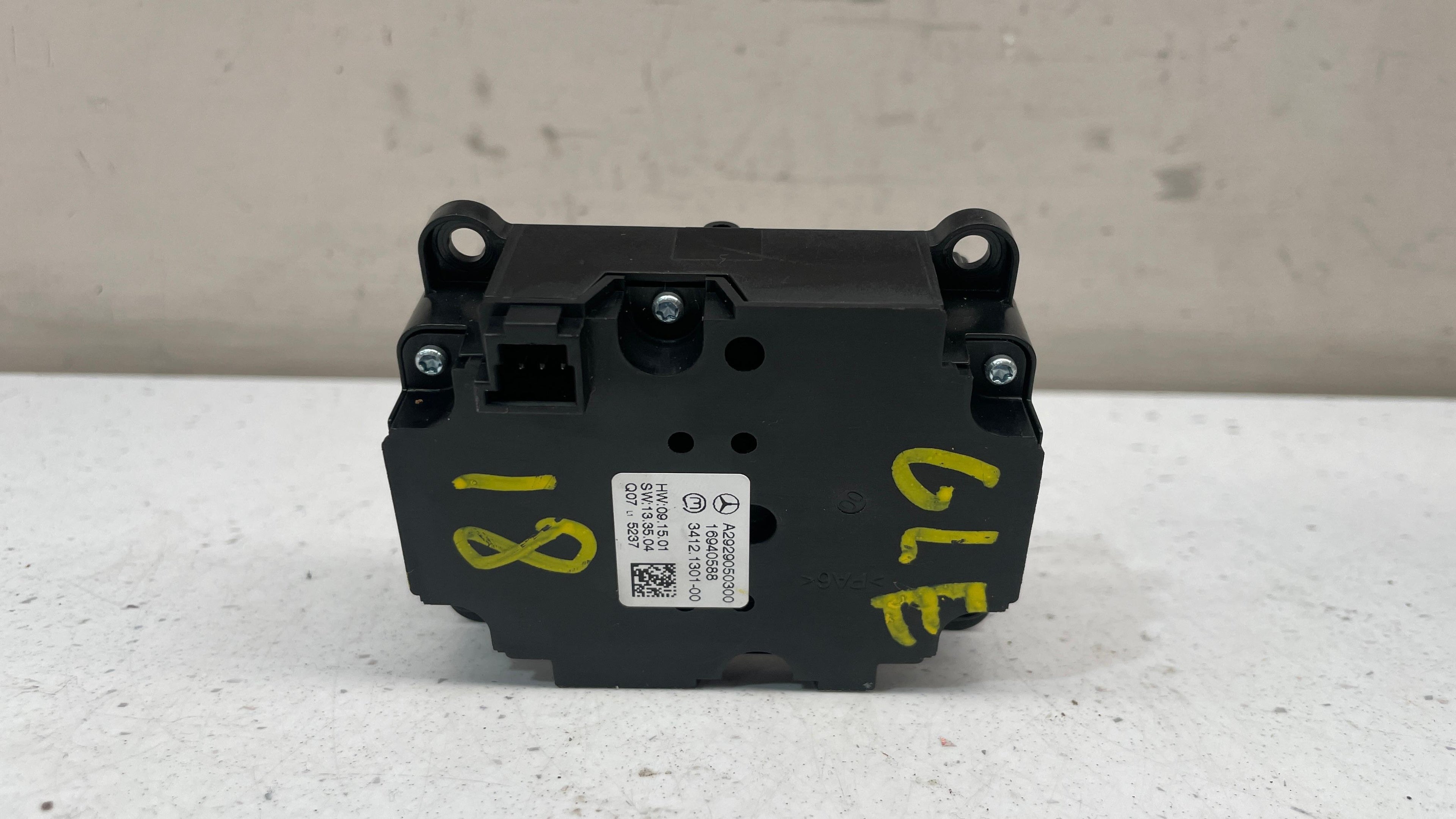 A2929050300 MERCEDES SUSPENSION RIDE HEIGHT MODE SWITCH