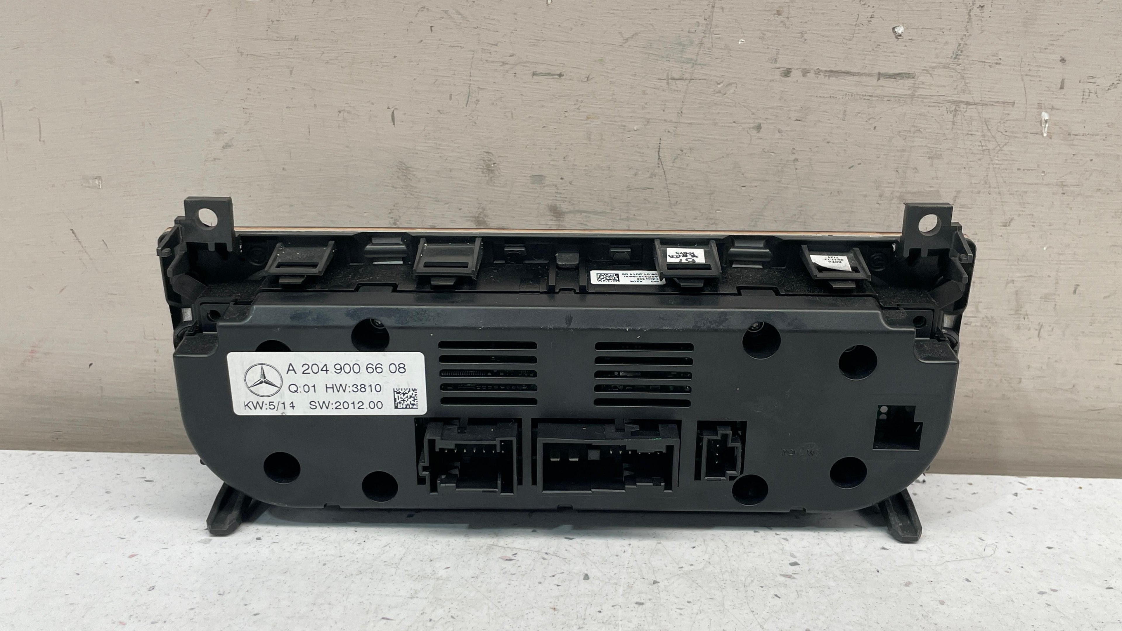 A2049006608 MERCEDES W204 CLIMATE CONTROL PANEL