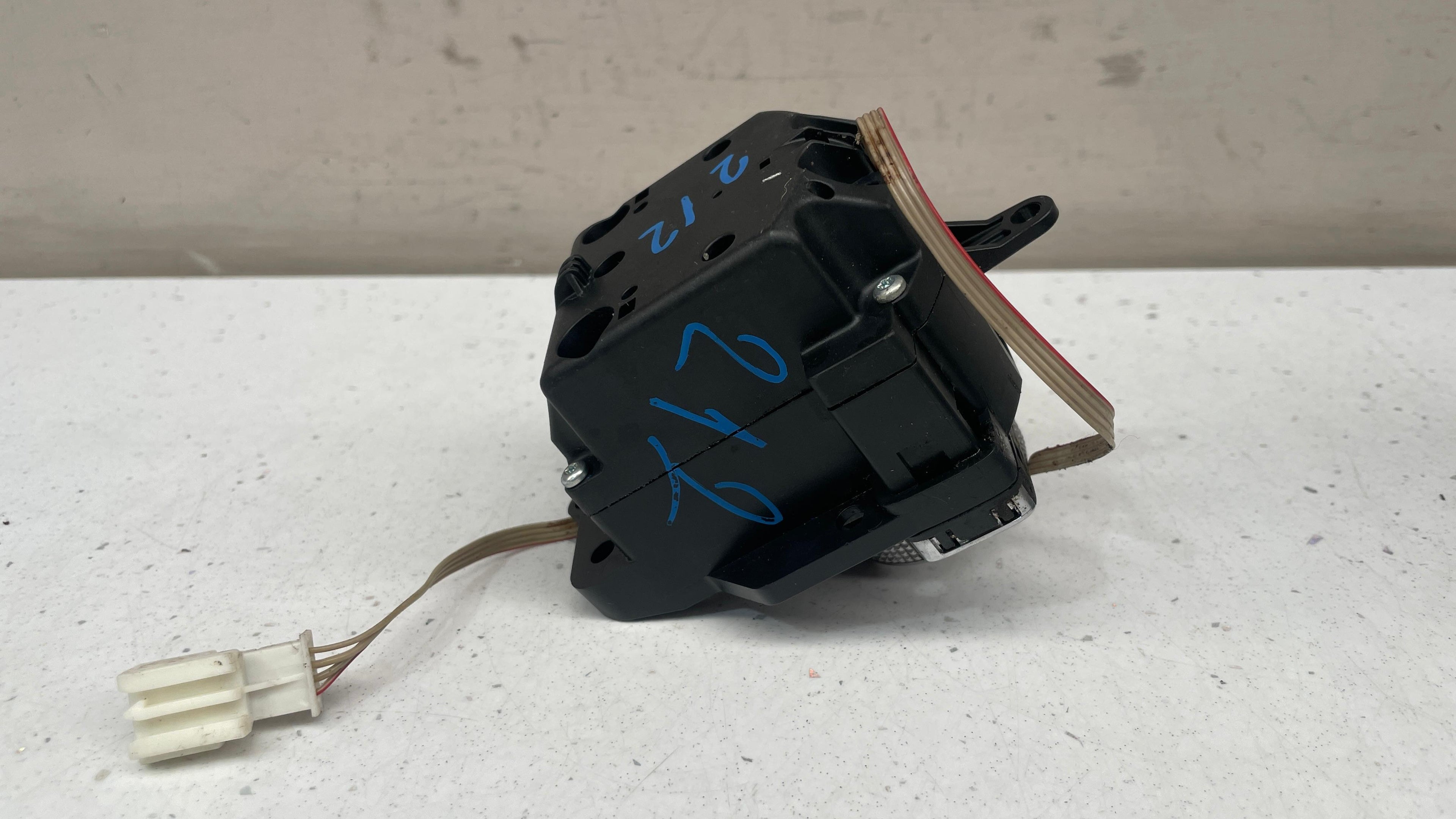 A2128701351 MERCEDES W212 MULTIFUNCTION CONTROL SWITCH