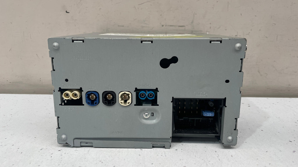 A2059008937 MERCEDES GLC NAVIGATION RADIO CD PLAYER