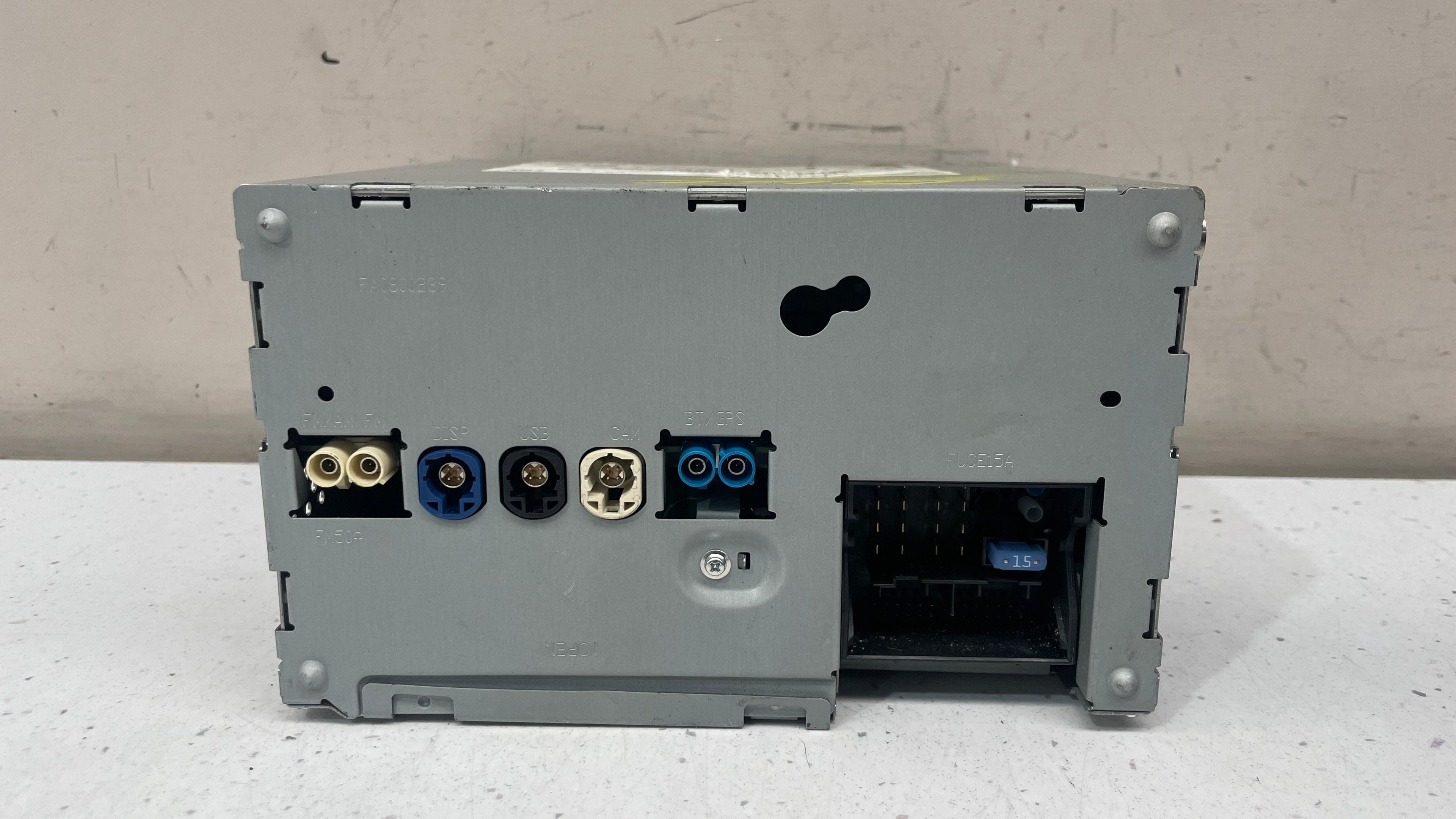 A2059008937 MERCEDES GLC NAVIGATION RADIO CD PLAYER